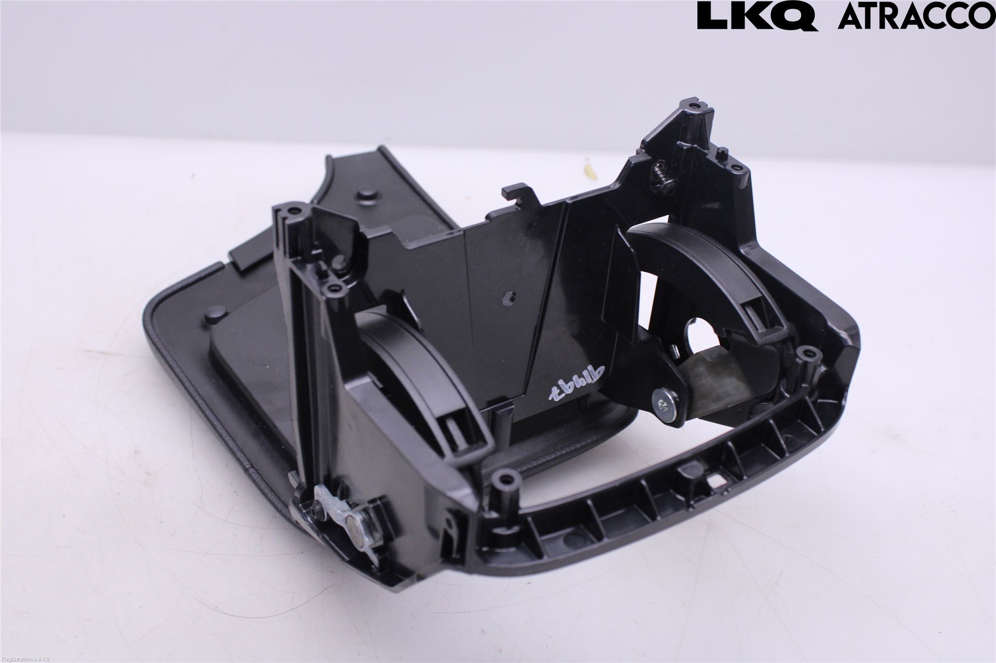 Volvo V90 17->> Inredning Armstöd