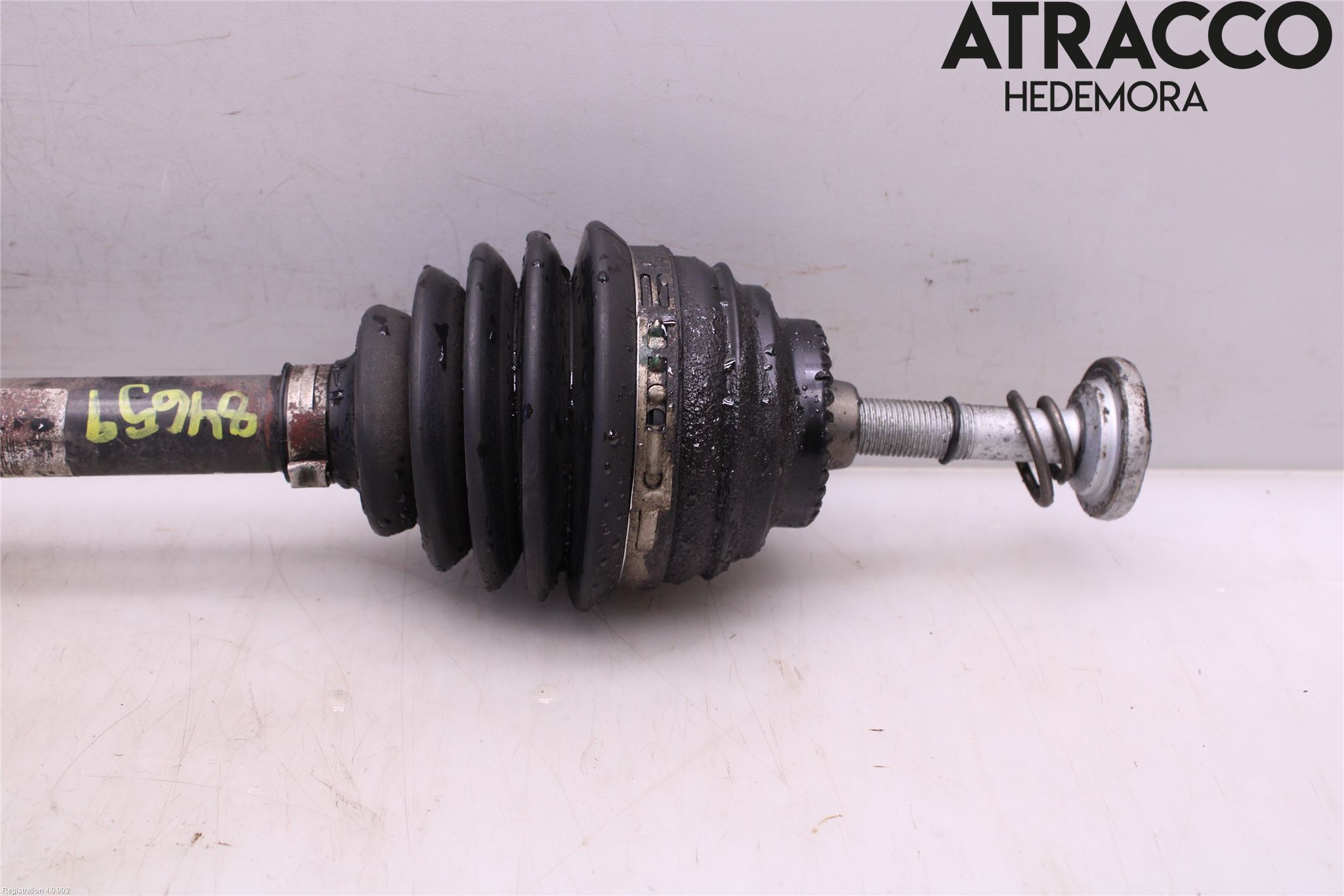 BMW 3 F30/F31/F80 12-19 Drivaxel Fram Vänster