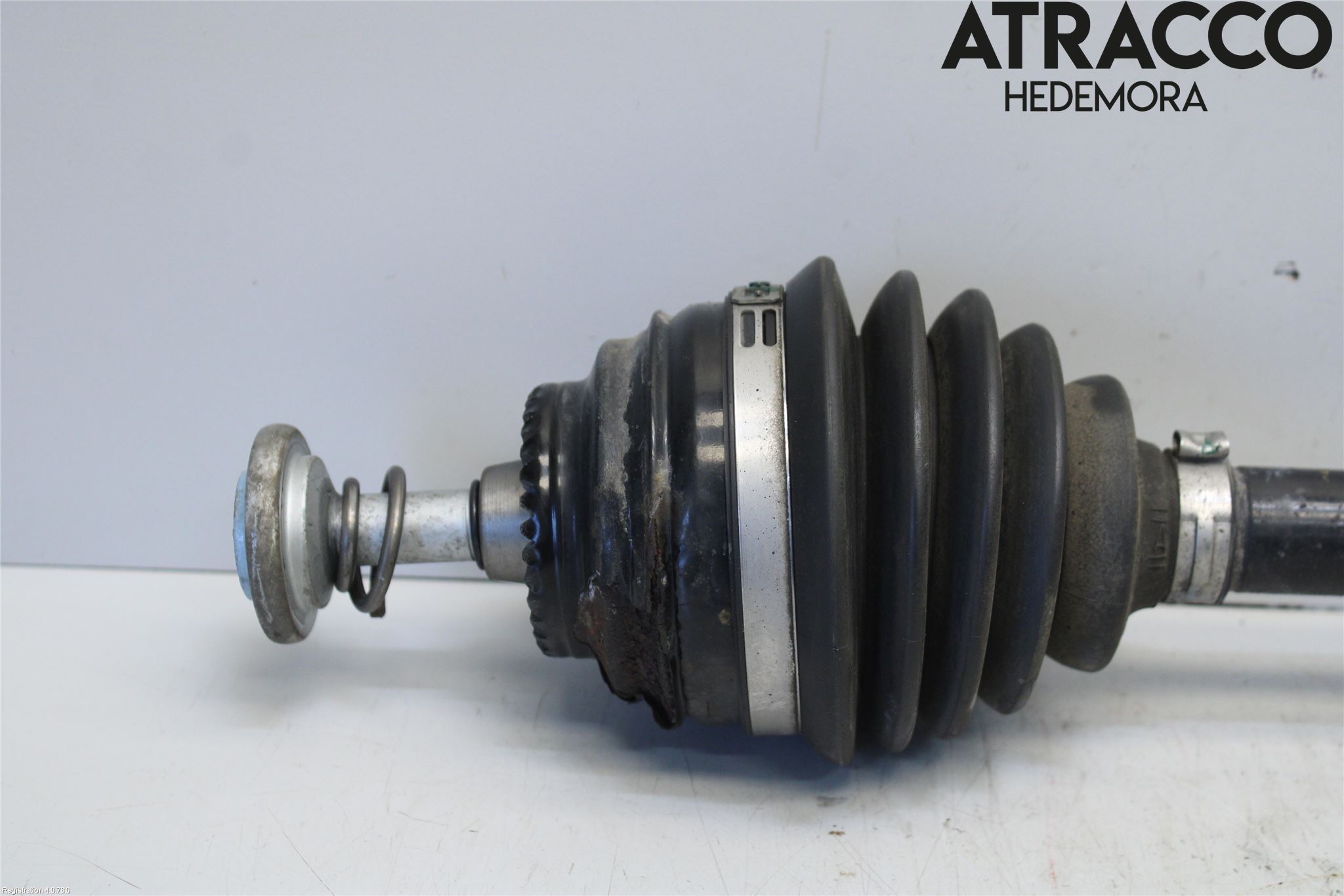 BMW 3 F30/F31/F80 12-19 Drivaxel Fram Höger