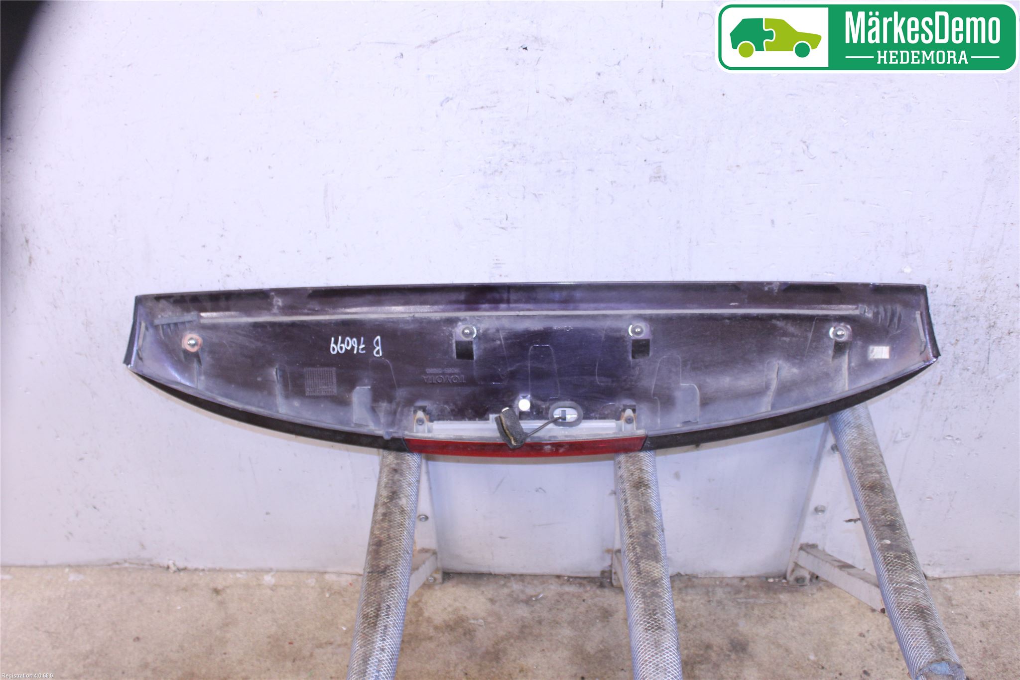 Toyota AVENSIS 07-08 Spoiler Baklucka