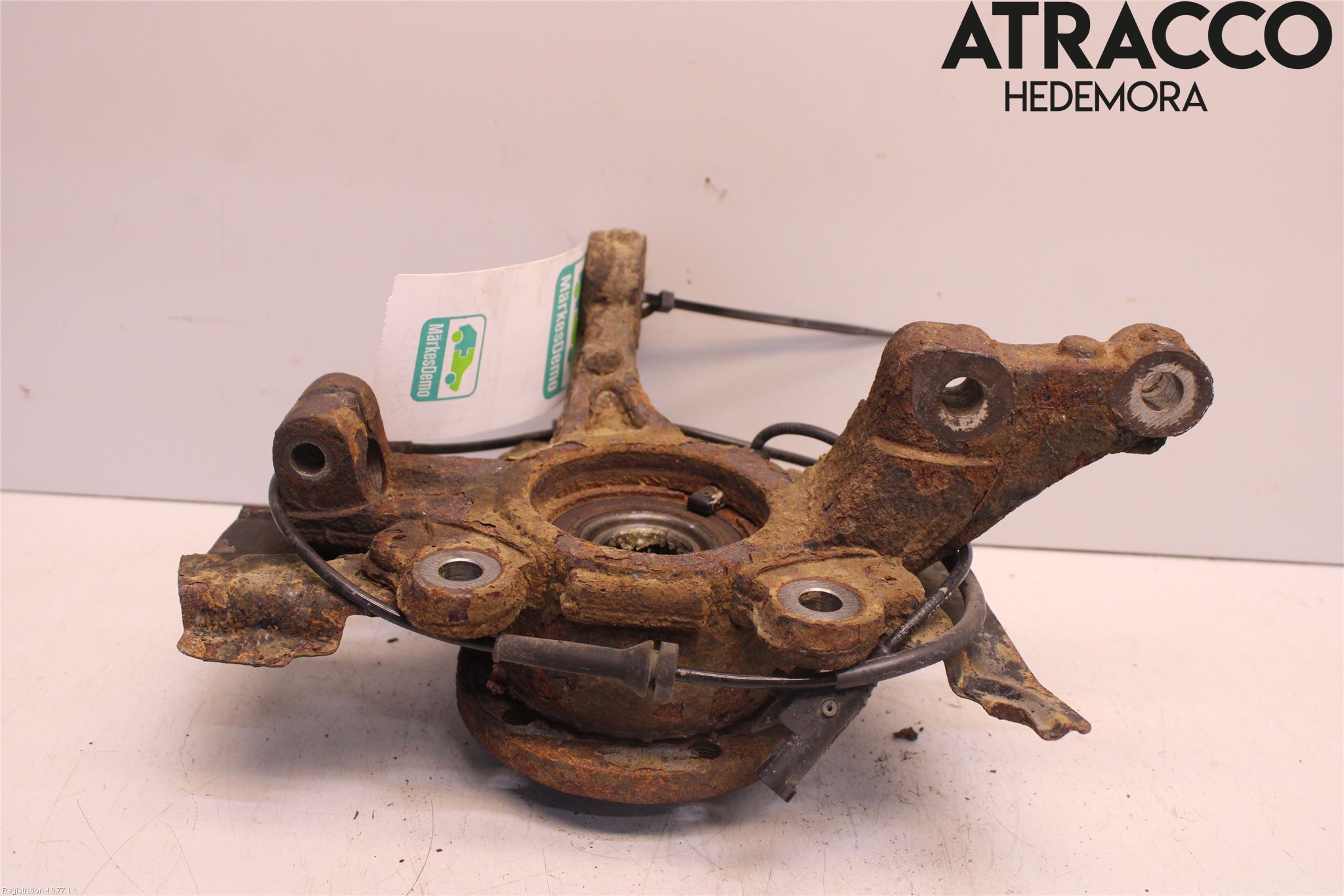 Opel COMBO D 12-18 Styrspindel Lagerhus Vä