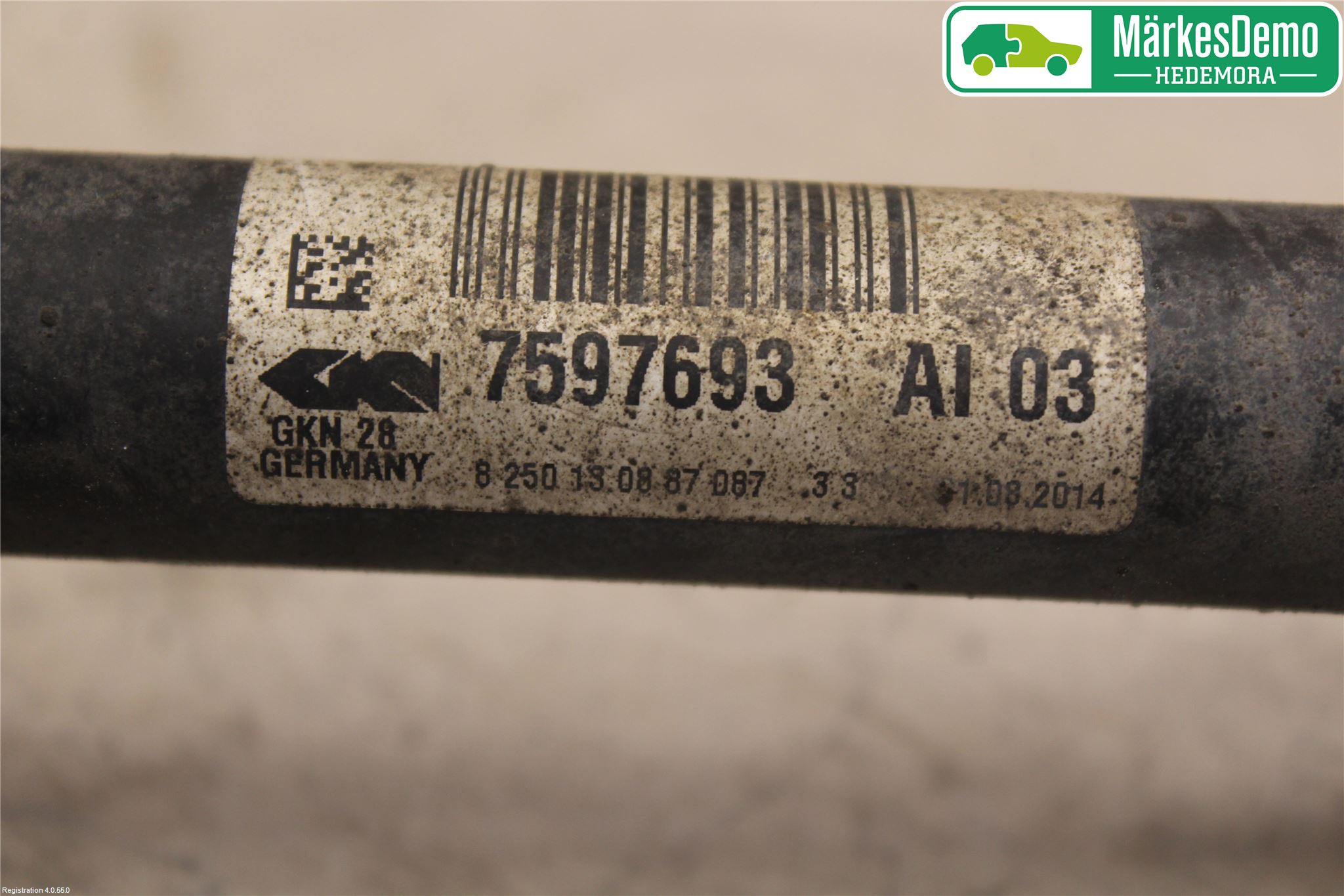 BMW 3 F30/F31/F80 12-19 Drivaxel Fram Vänster