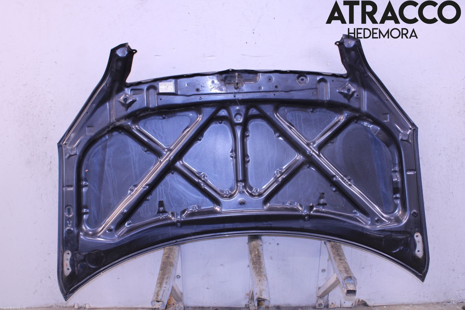Toyota AVENSIS VERSO Huv Fram
