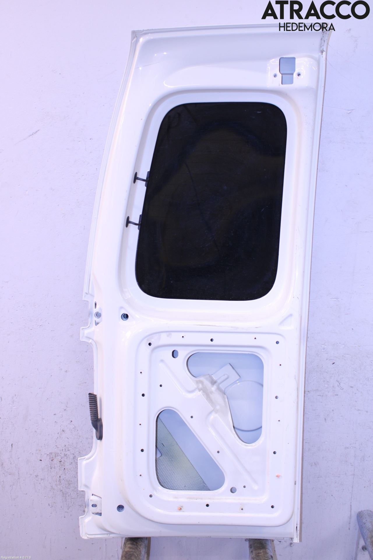 Volkswagen VW CADDY      04-10 Dörr Bak Van-Skåp Höger