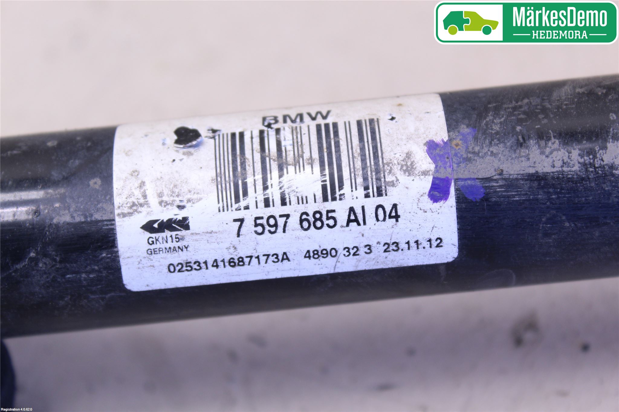 BMW 1 F20/F21 11-19 Drivaxel Fram Vänster