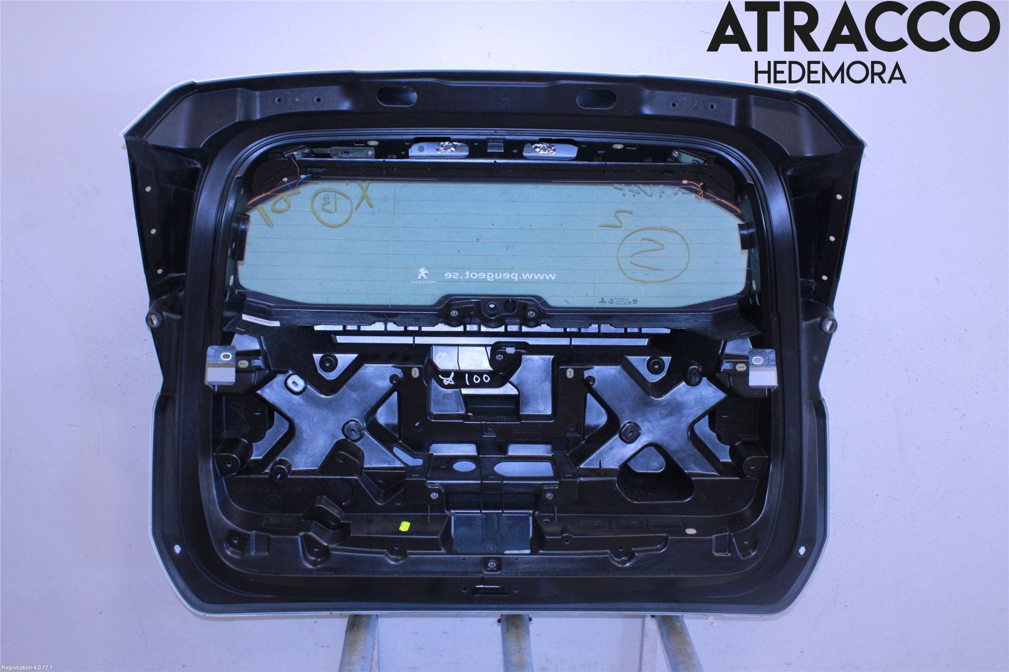 Peugeot 5008 17-24 Baklucka Kombi