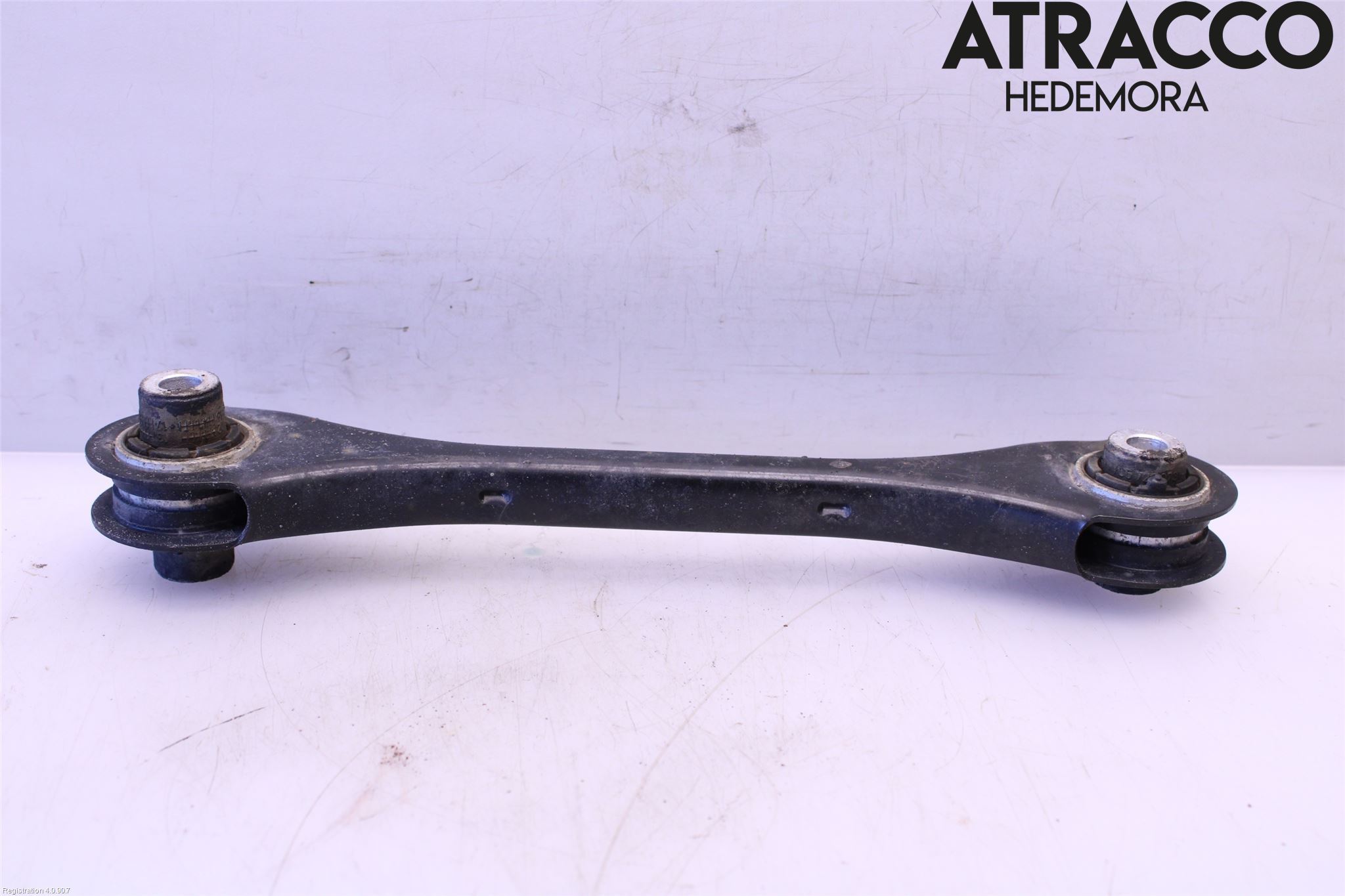 Skoda SUPERB 16-24 Bärarm Bak Vänster