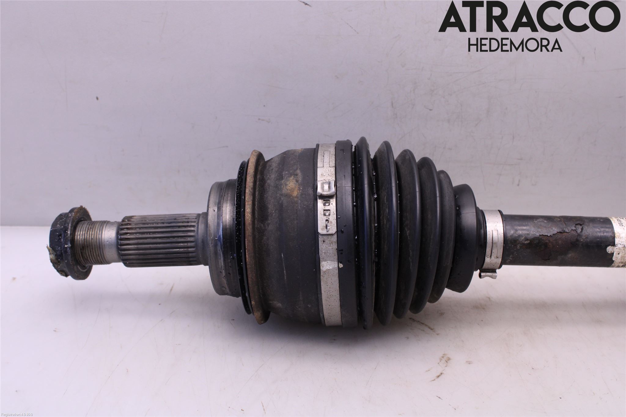 Toyota HILUX 16- Drivaxel Fram Vänster