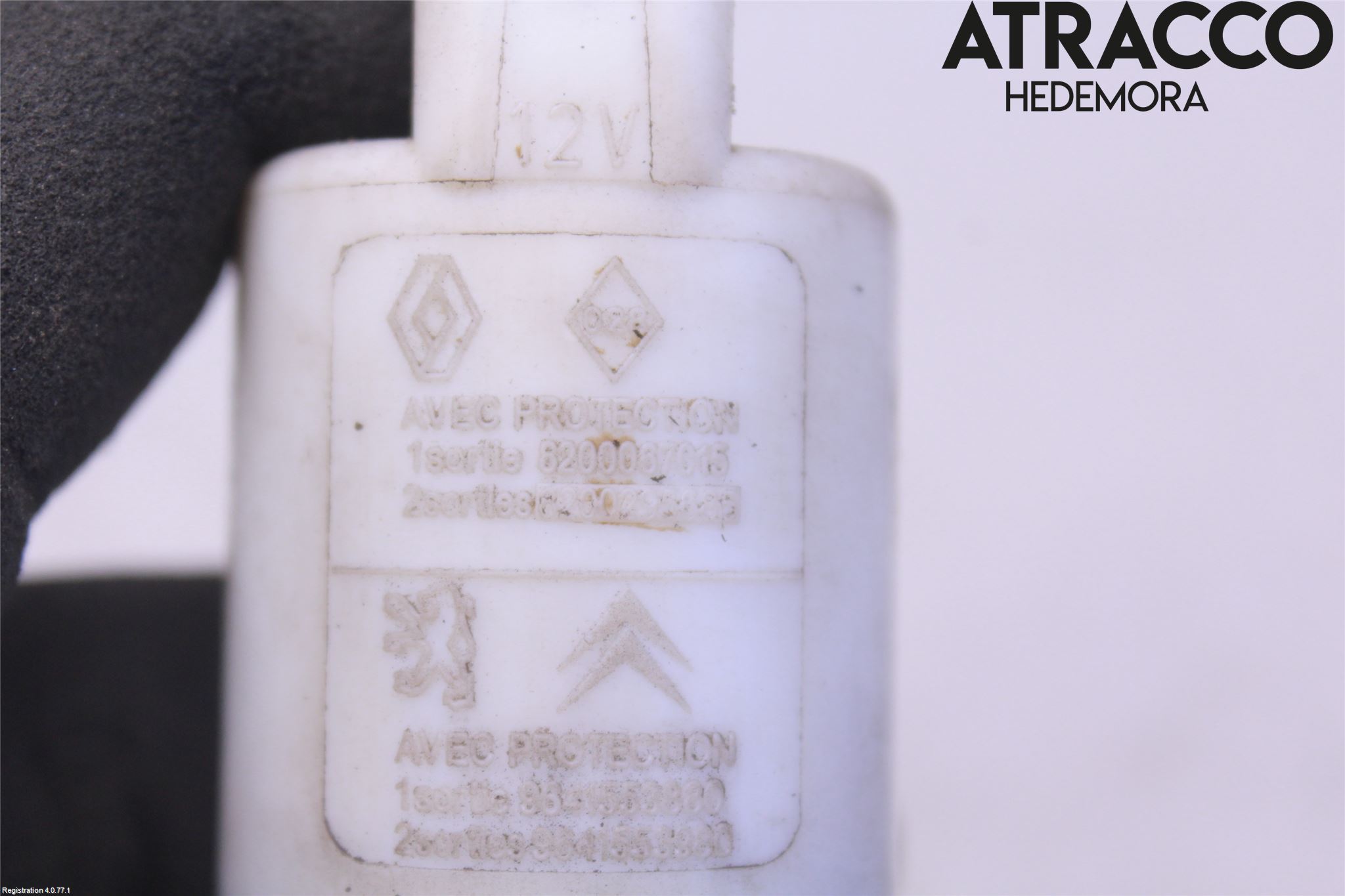 Renault TRAFIC   02-14 Spolarpump Vindruta