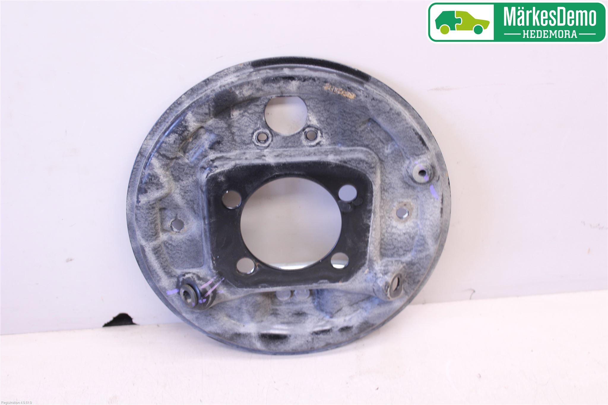 Toyota YARIS XP130 15-20 Bromssköld Bak