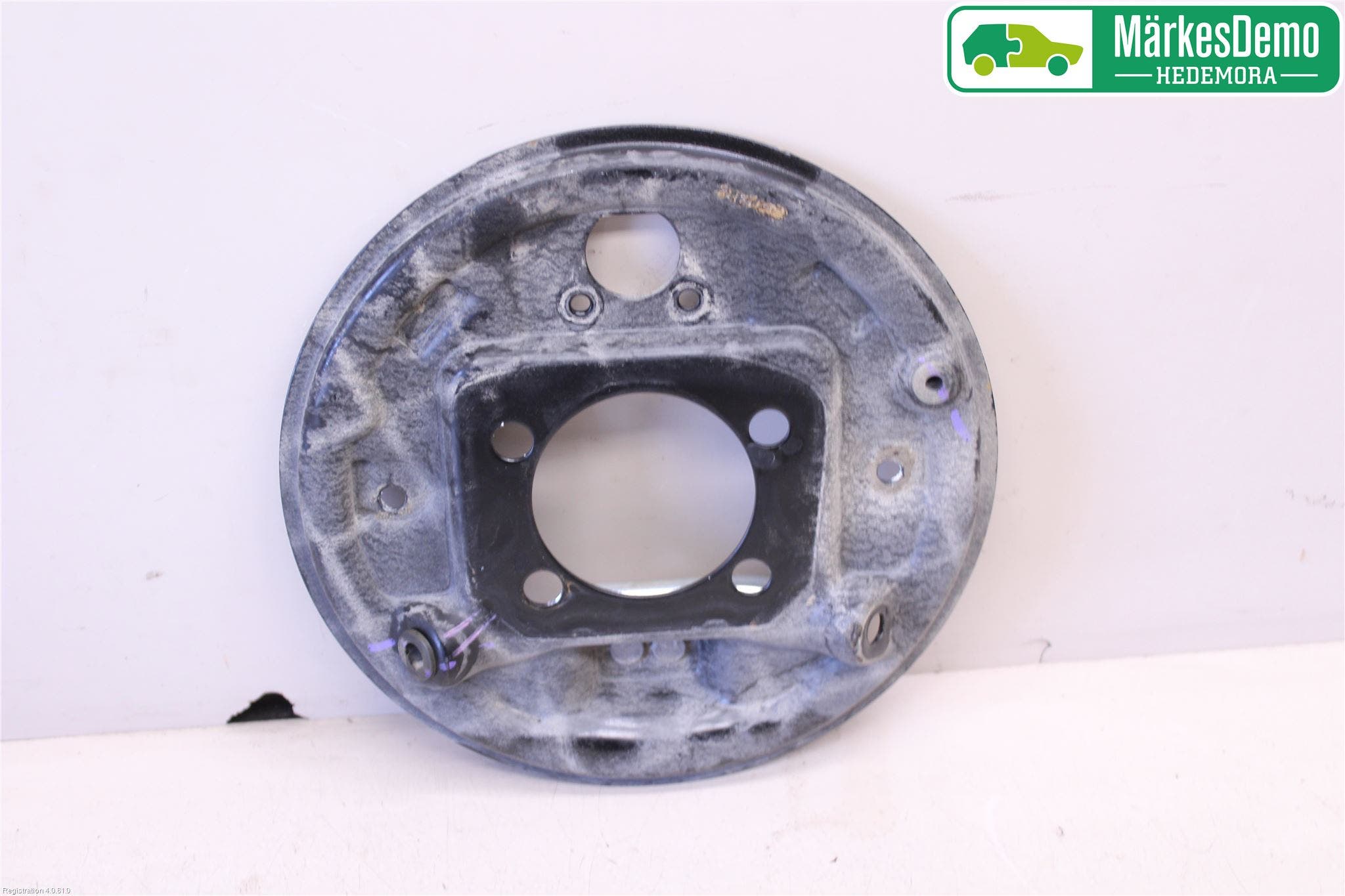 Toyota YARIS XP130 15-20 Bromssköld Bak