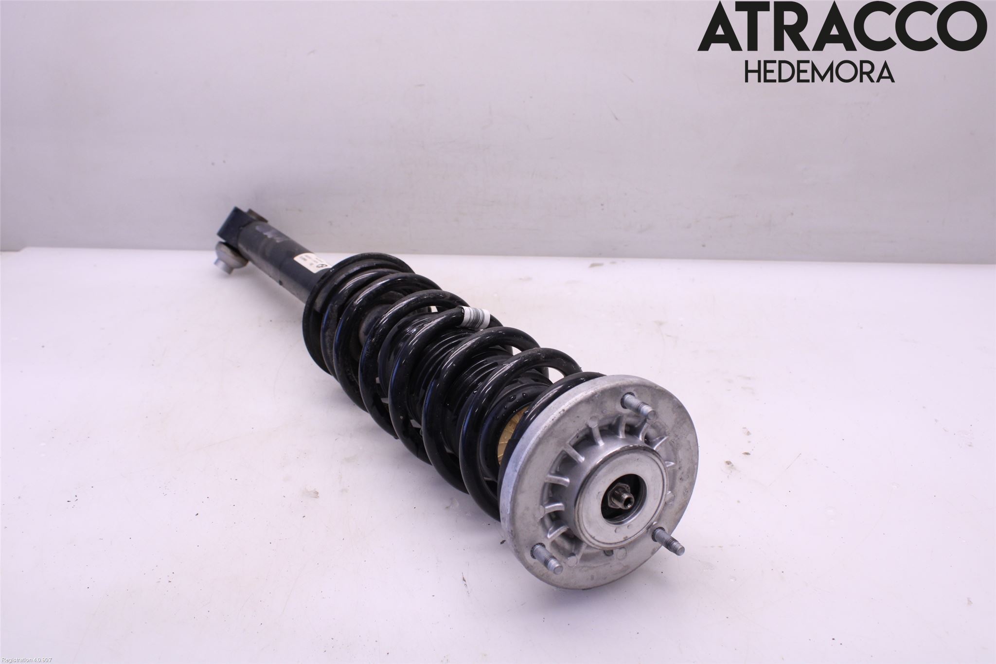 BMW 5 G30/G31/F90 17-23 Fjäderben Bak Vänster