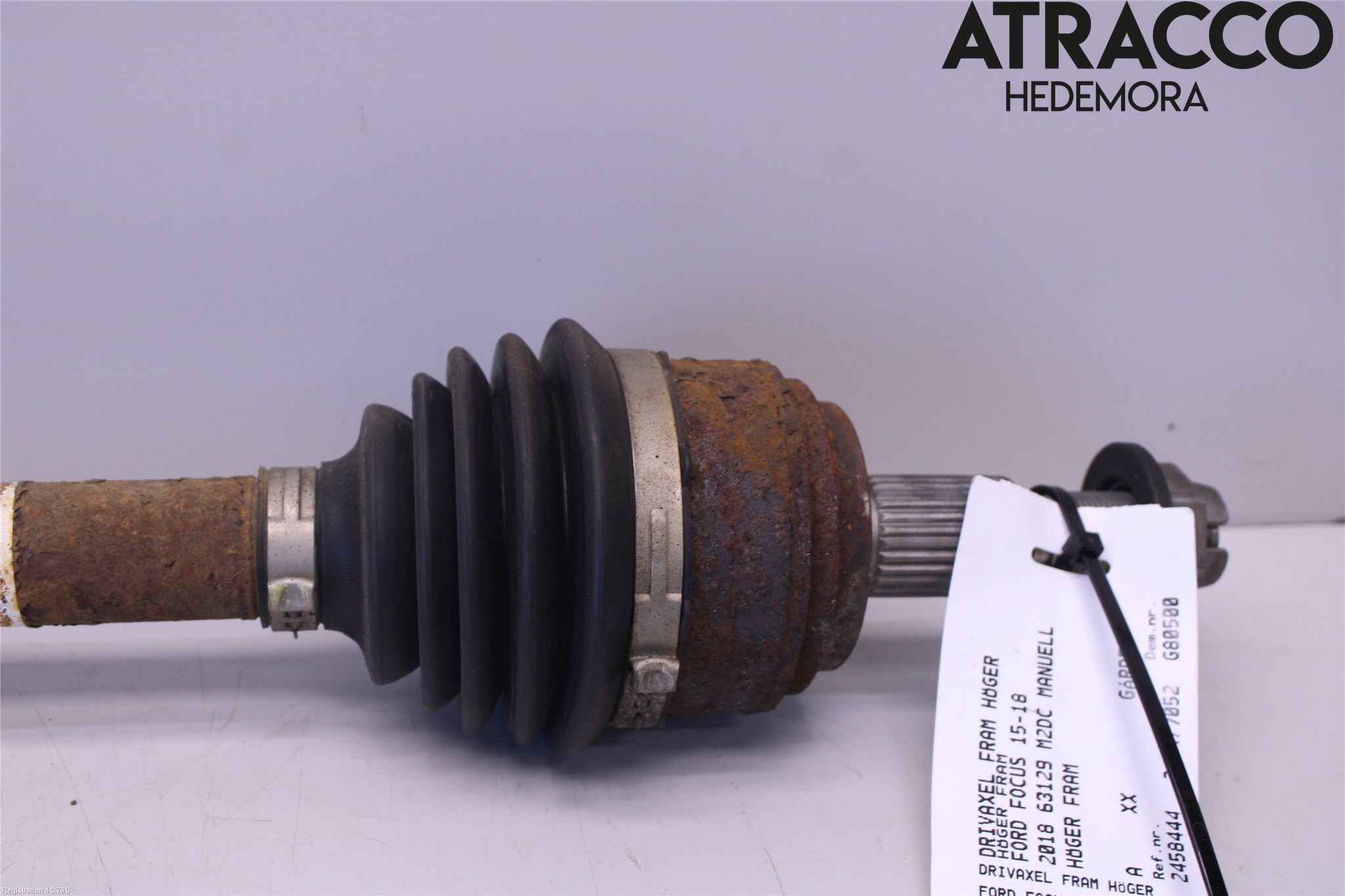 Ford FOCUS 15-18 Drivaxel Fram Höger