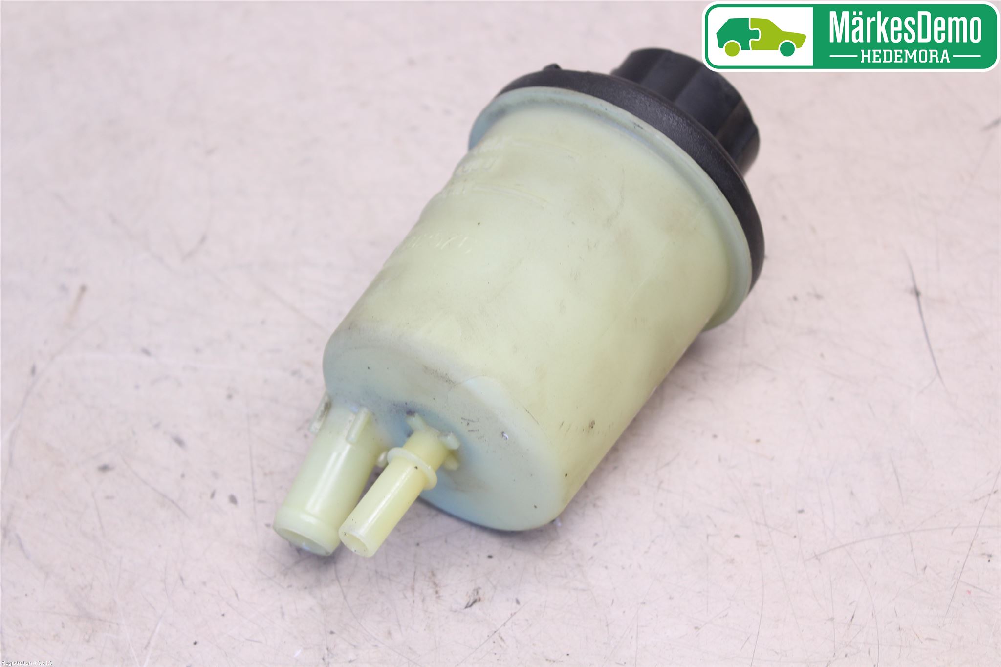 Volvo XC70 14-16 Styrservooljebehållare