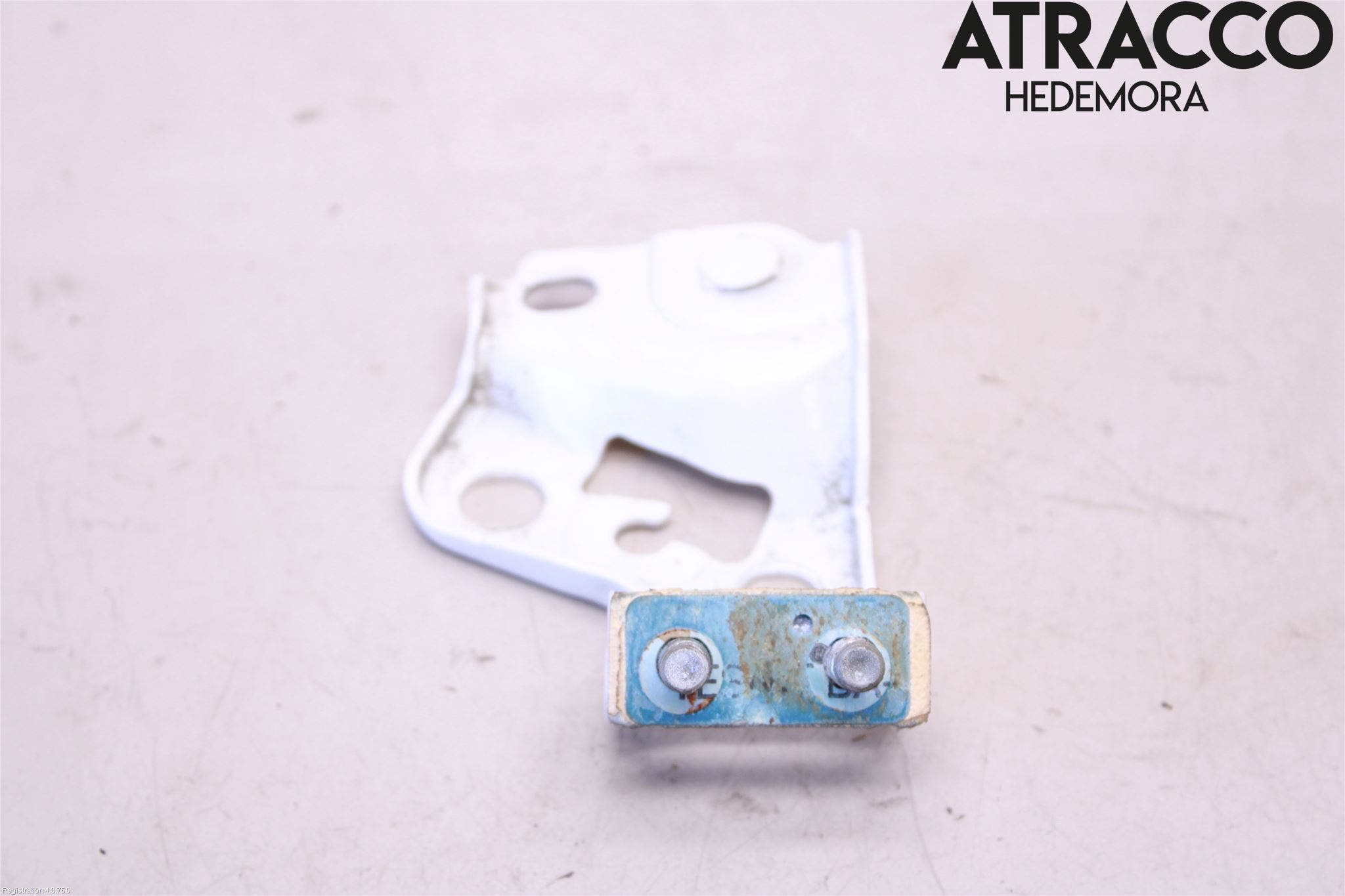 Peugeot 108 15-22 Bakluckegångjärn Hö