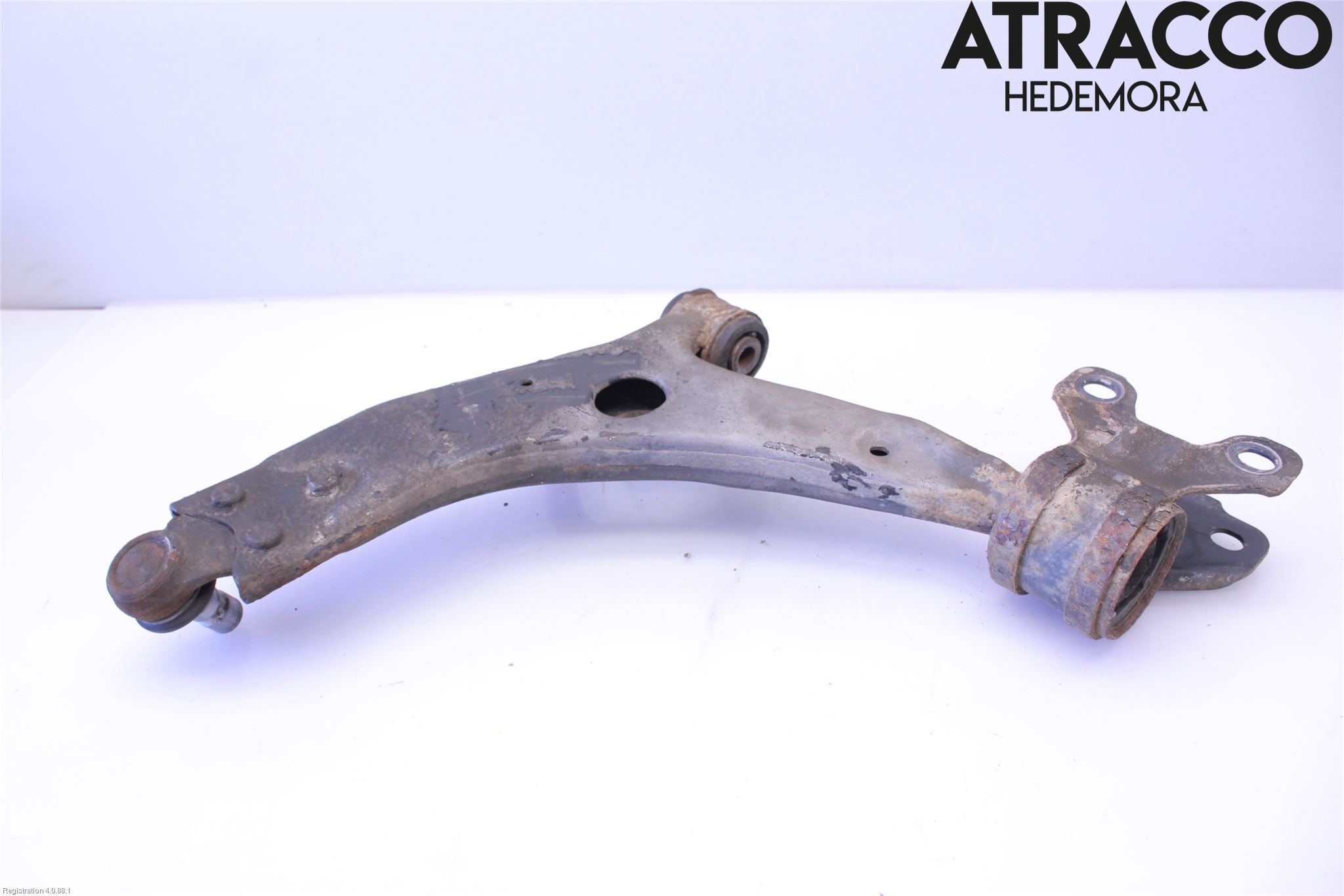 Volvo V40 CROSS COUNTRY 13-19 Bärarm Fram Undre Hö