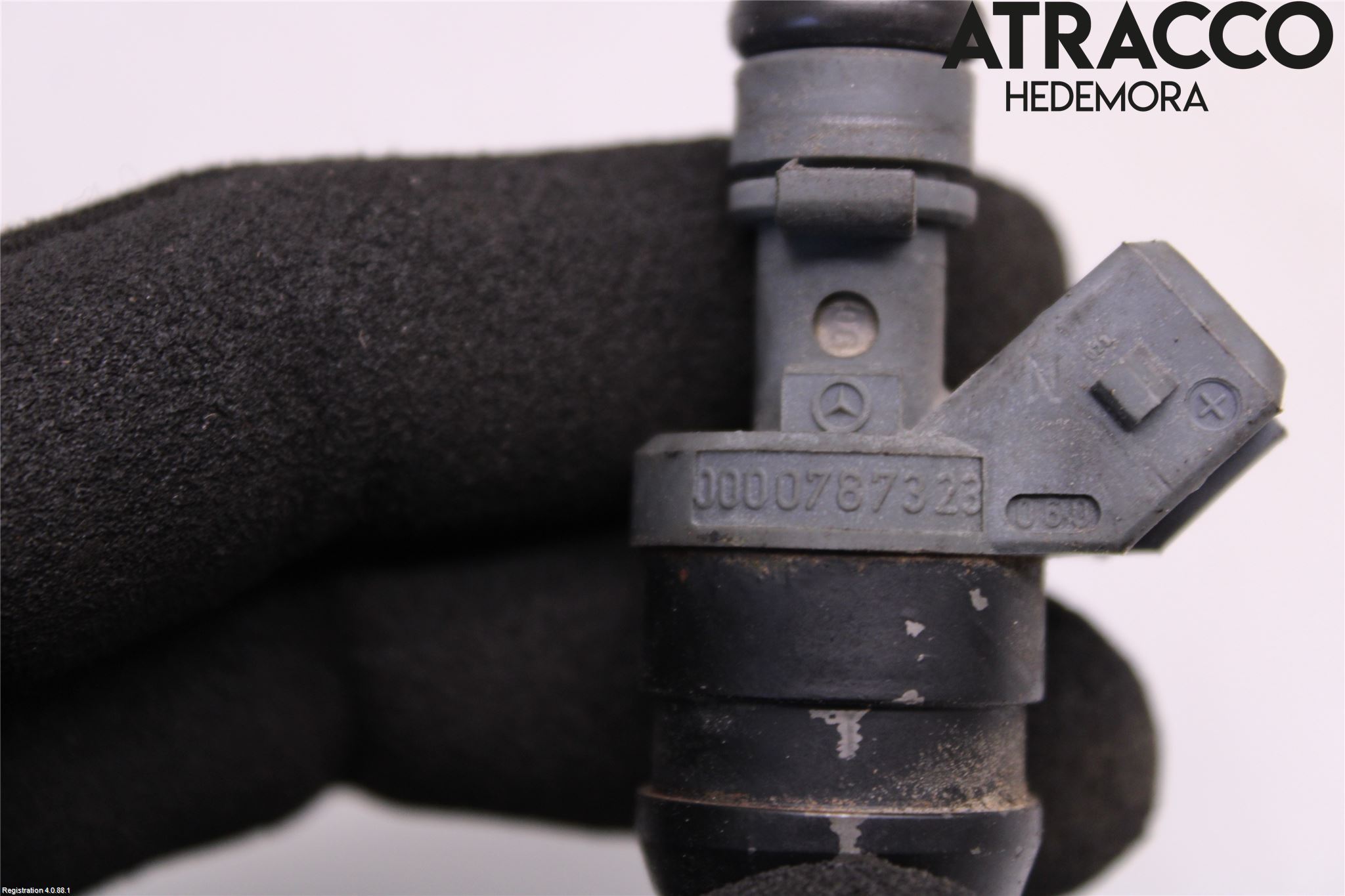 Mercedes-Benz MB 200-500  (W124) 86-96 Injspridare