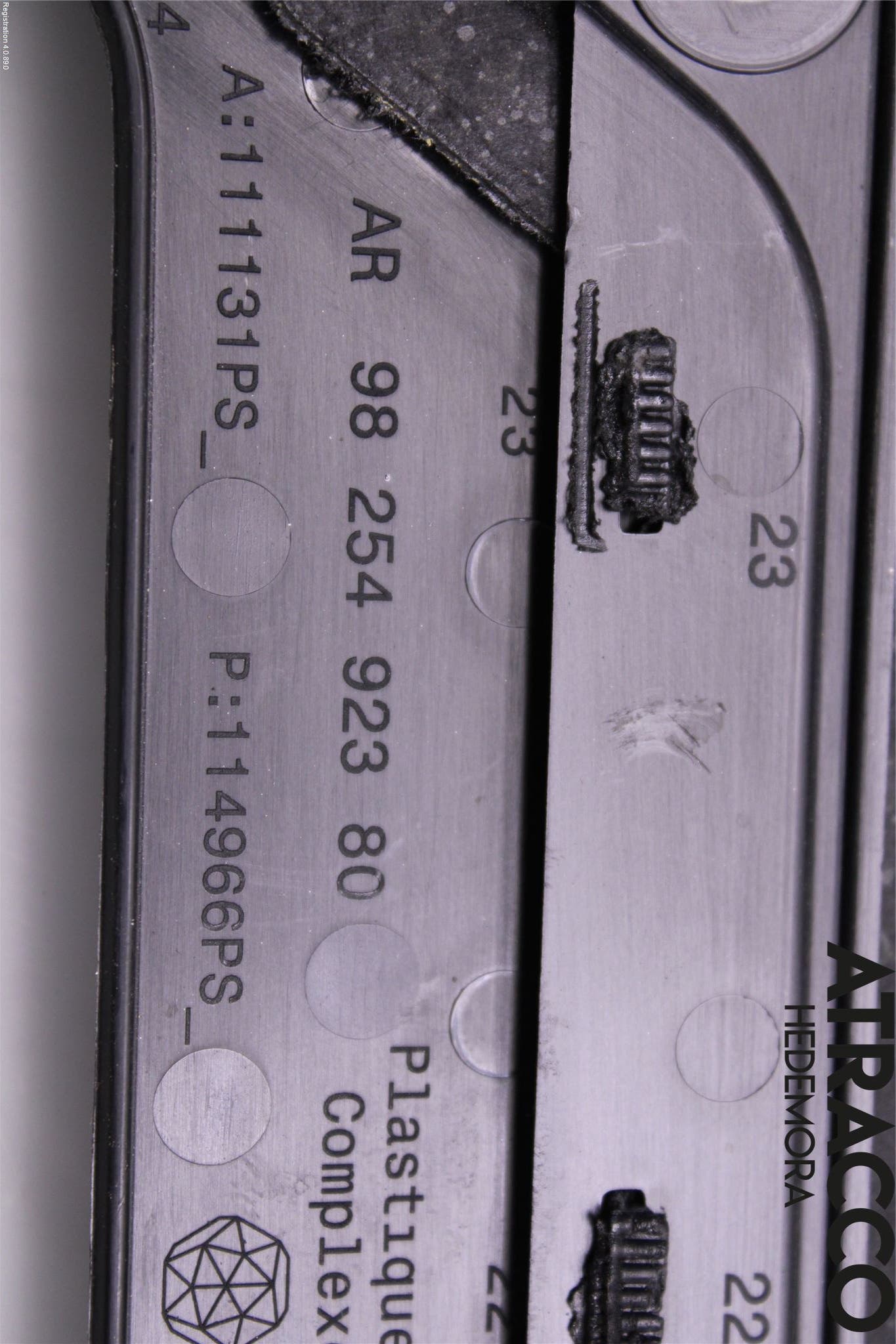 Peugeot 2008/E-2008 20- Motorkåpa