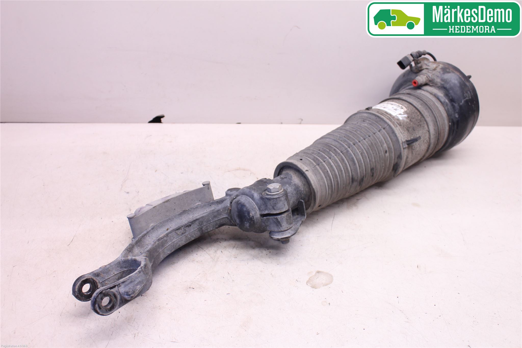 Audi A6 ALLROAD 12-18 Fjäderben Fram Vänster