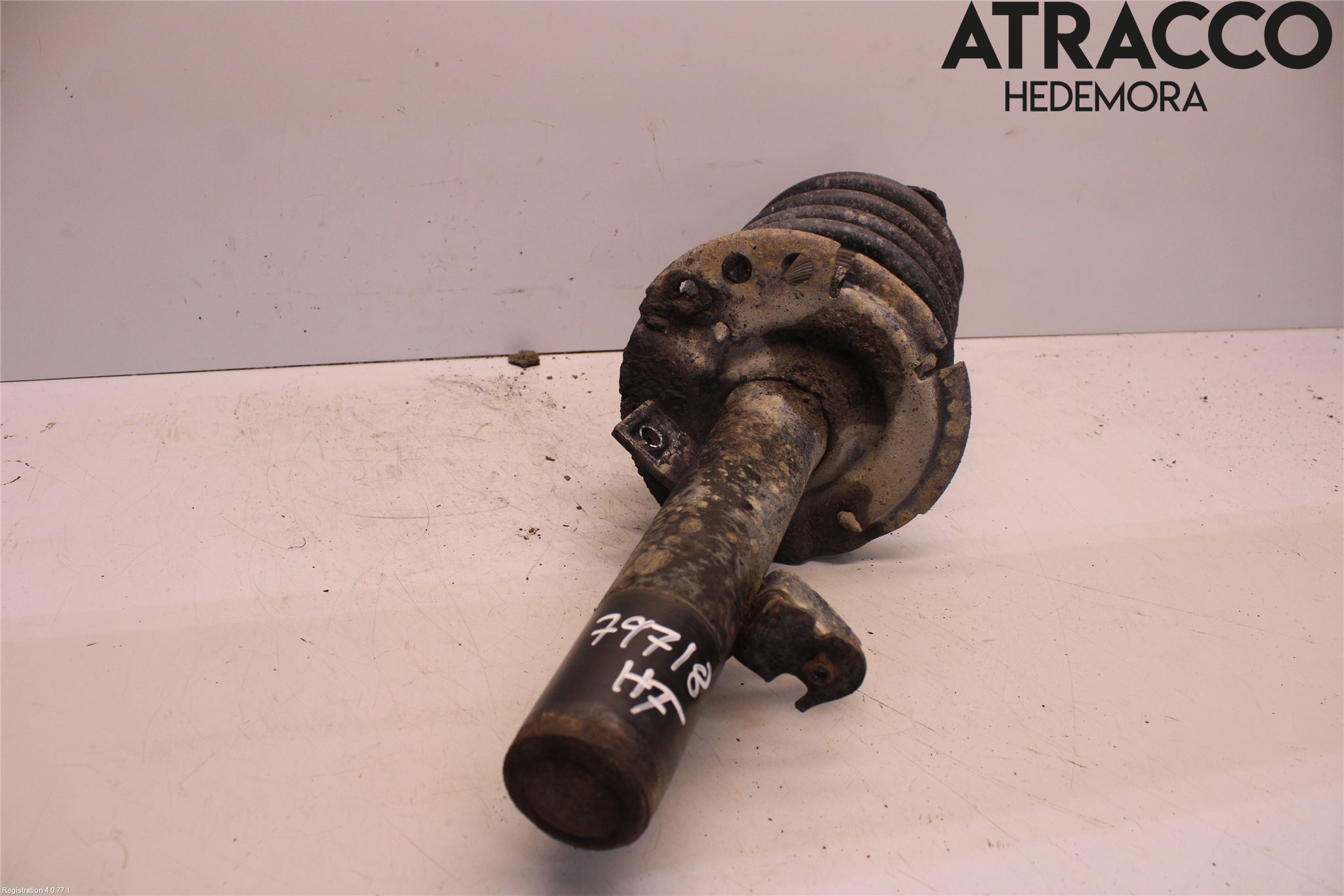 Ford FOCUS 15-18 Fjäderben Fram Höger