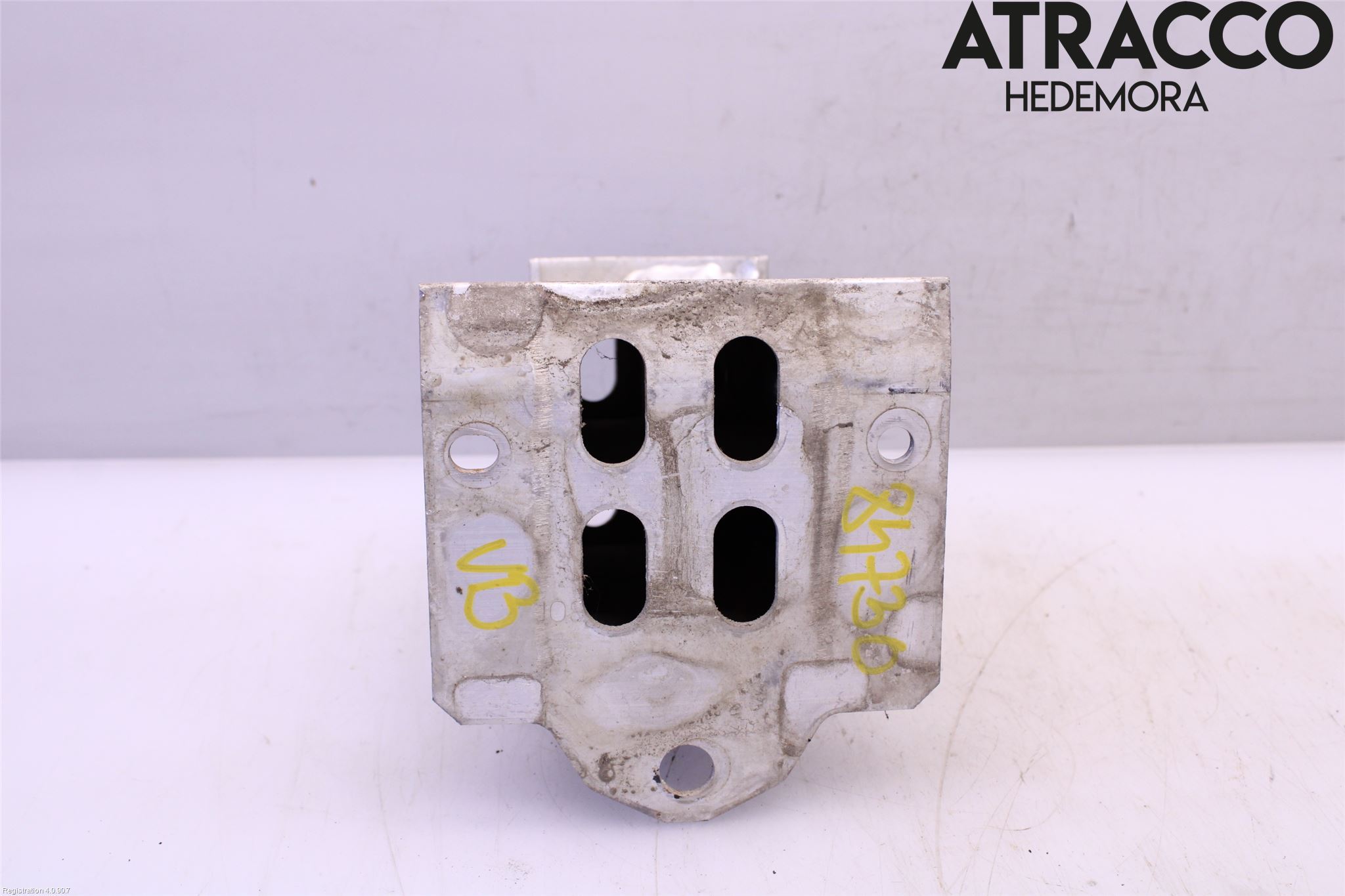 Lexus CT 200h Stötfångarbärjärn Bak