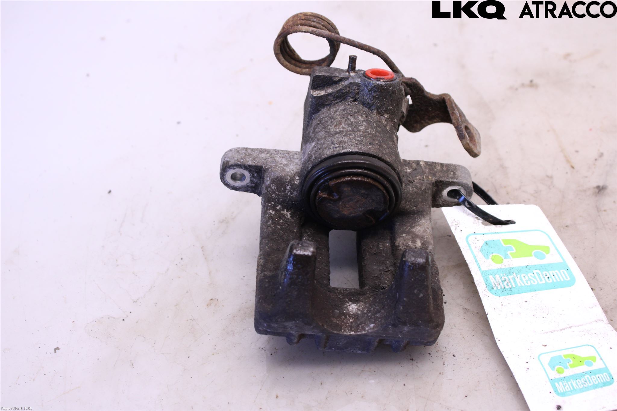 Volkswagen VW PASSAT 01-05 Bromsok Bak Vänster