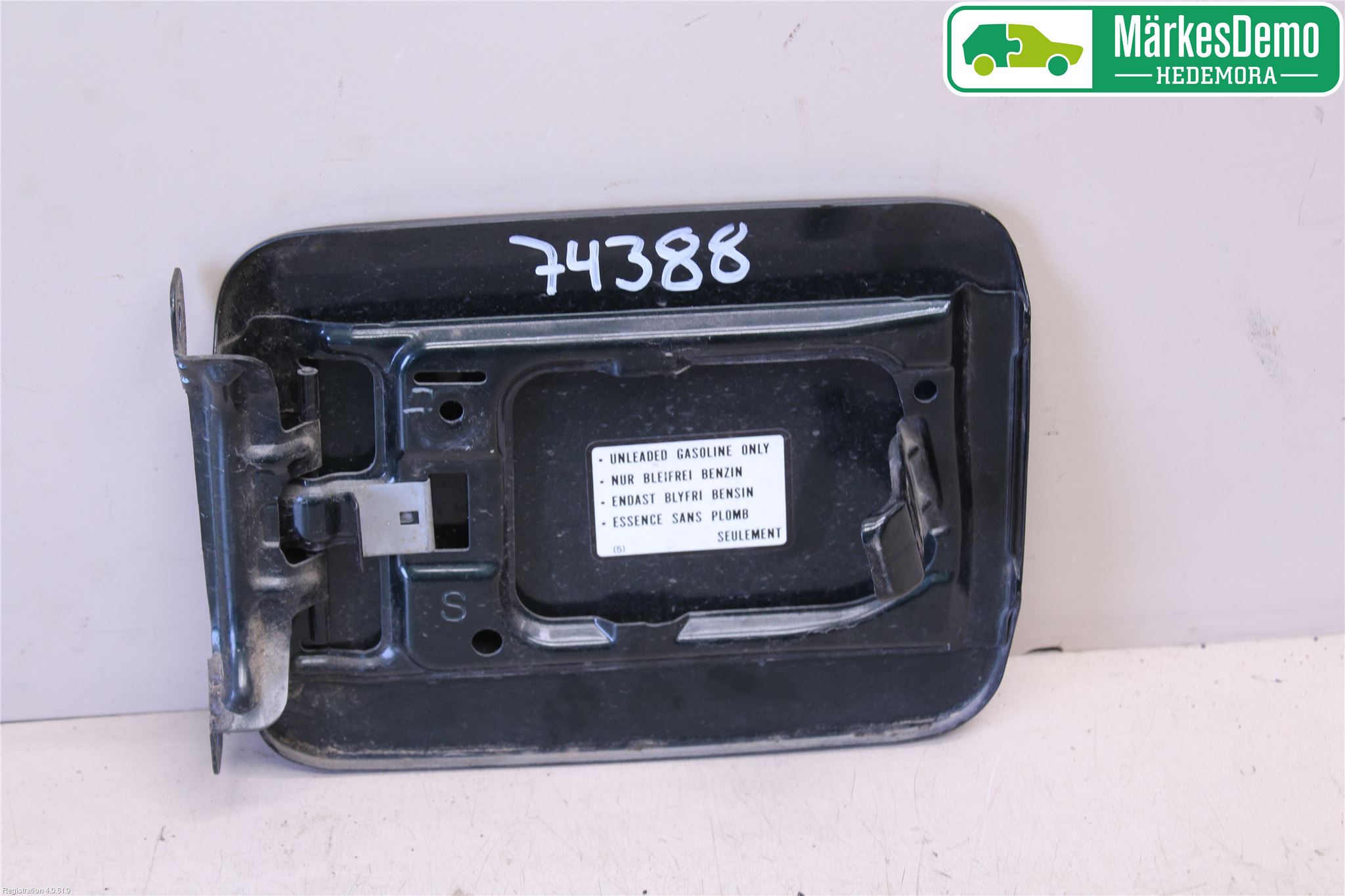 Subaru LEGACY    04-06 Tanklucka