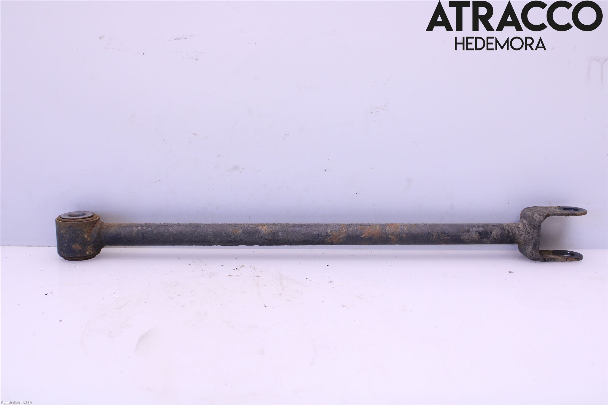 Dacia DUSTER 10-17 Bärarm Bak Vänster