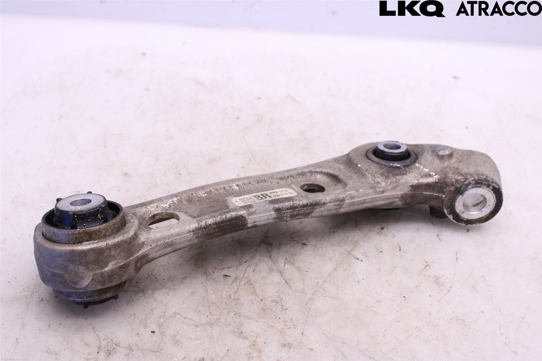 BMW 5 G30/G31/F90 17-23 Bärarm Fram Undre Hö