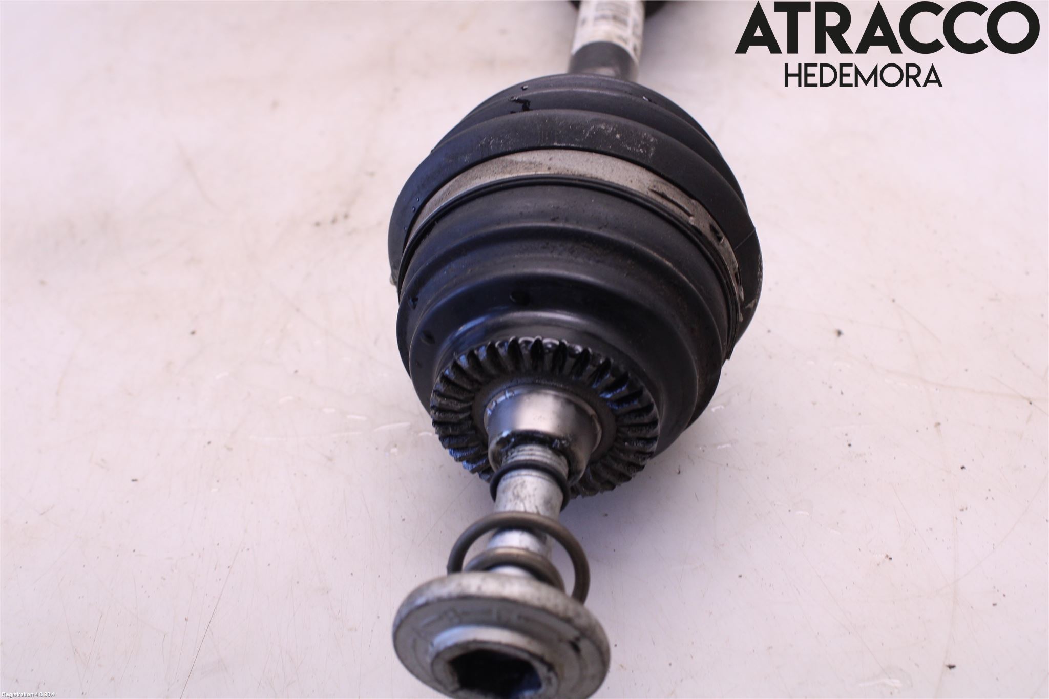 BMW 3 GT F34 13-19 Drivaxel Fram Vänster