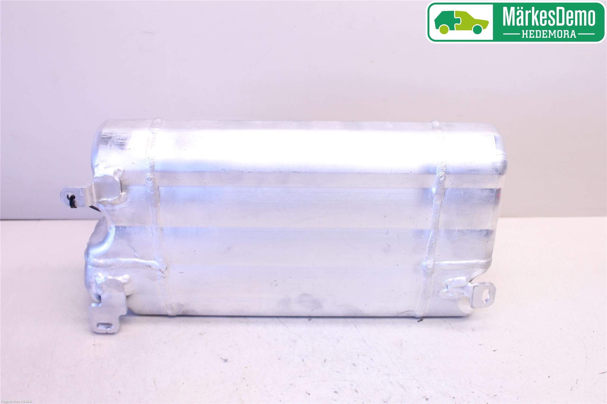 Audi A6 ALLROAD 12-18 Nivå/Luftförändring Trycktank