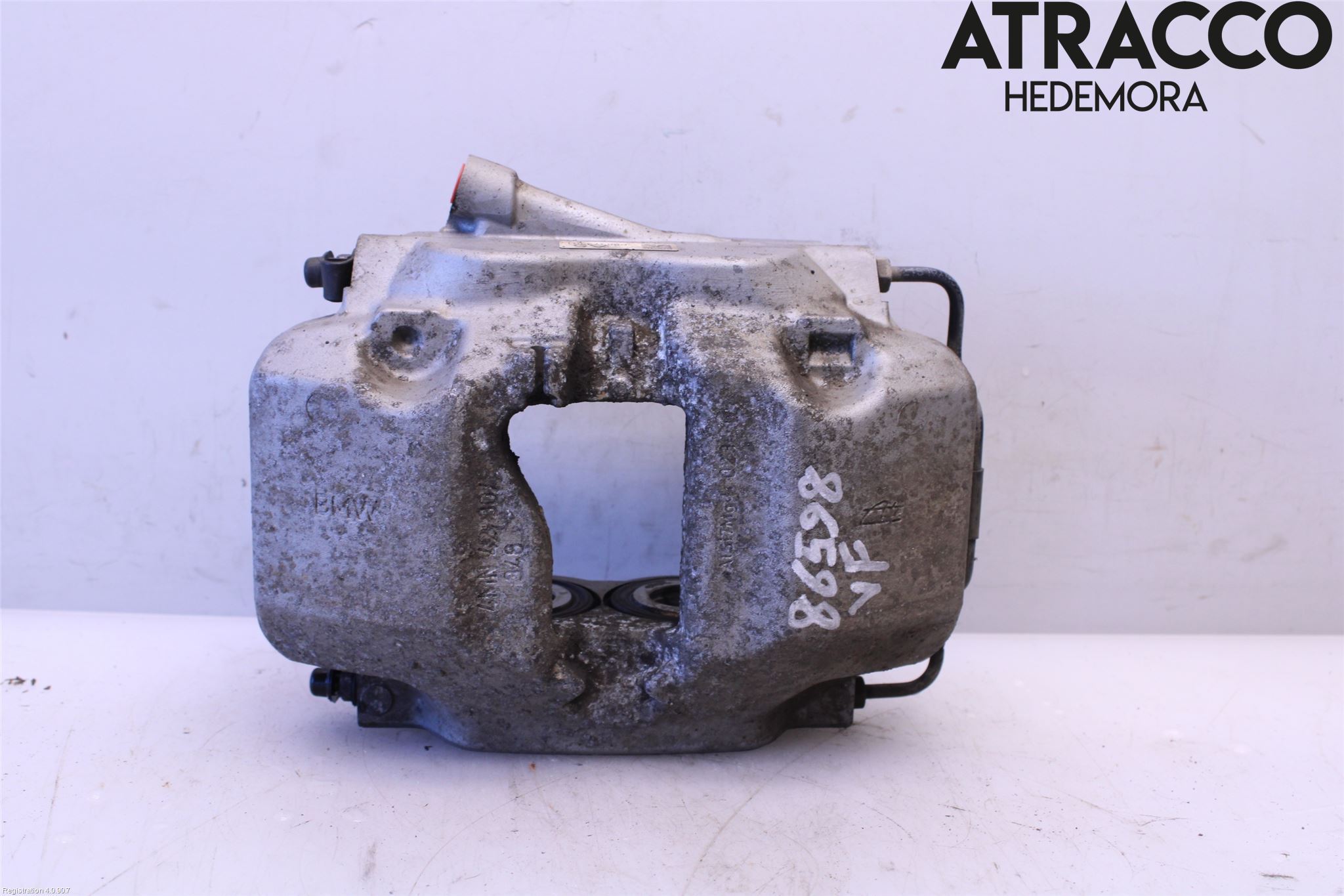 BMW 5 G30/G31/F90 17-23 Bromsok Fram Vänster