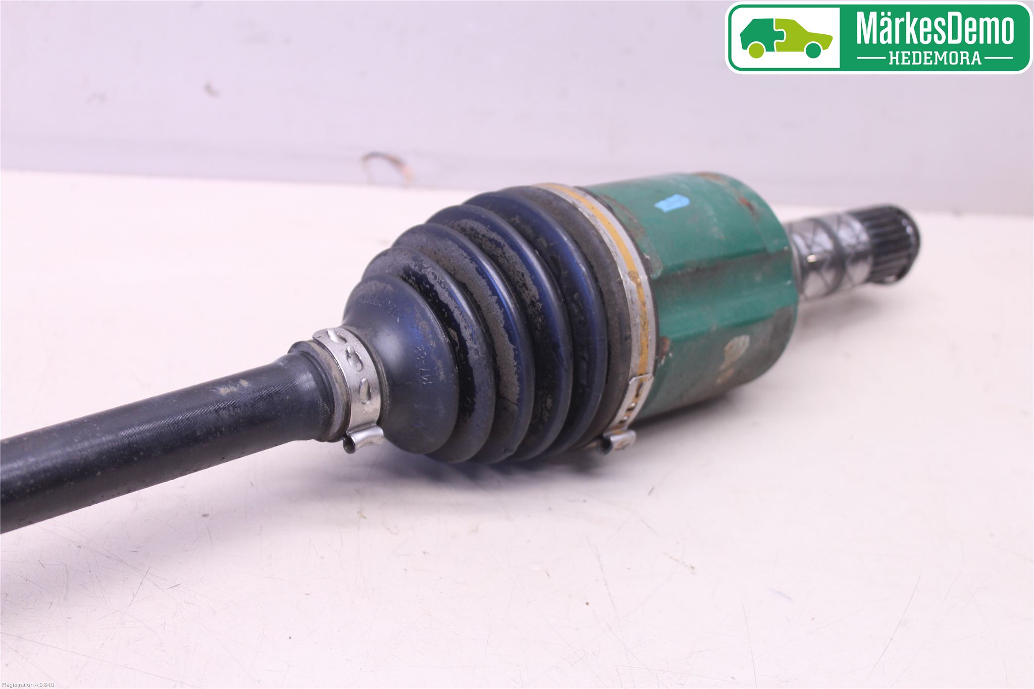 Subaru OUTBACK 10-15 Drivaxel Fram Höger