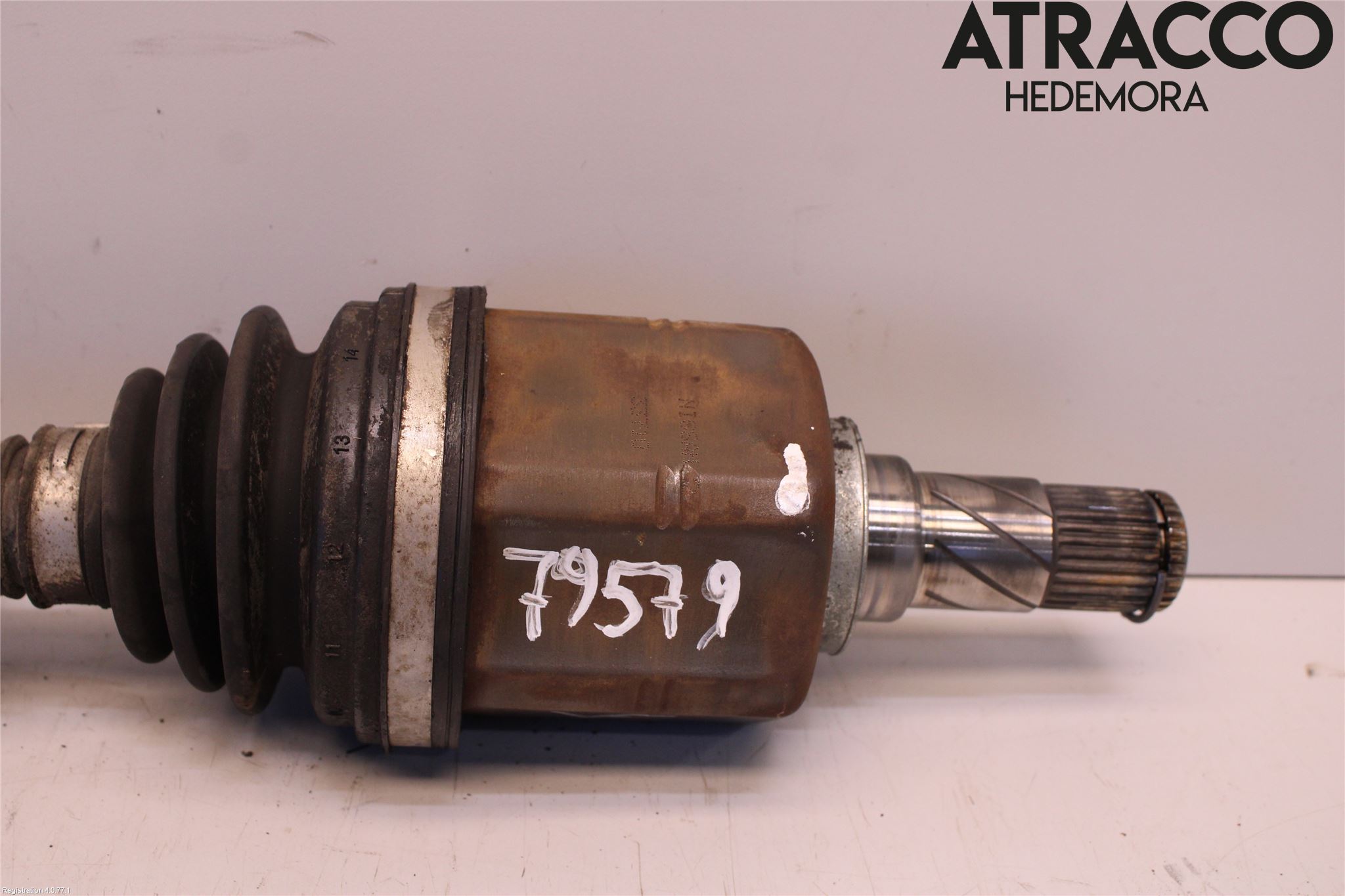 Nissan QASHQAI   07-10 Drivaxel Fram Vänster