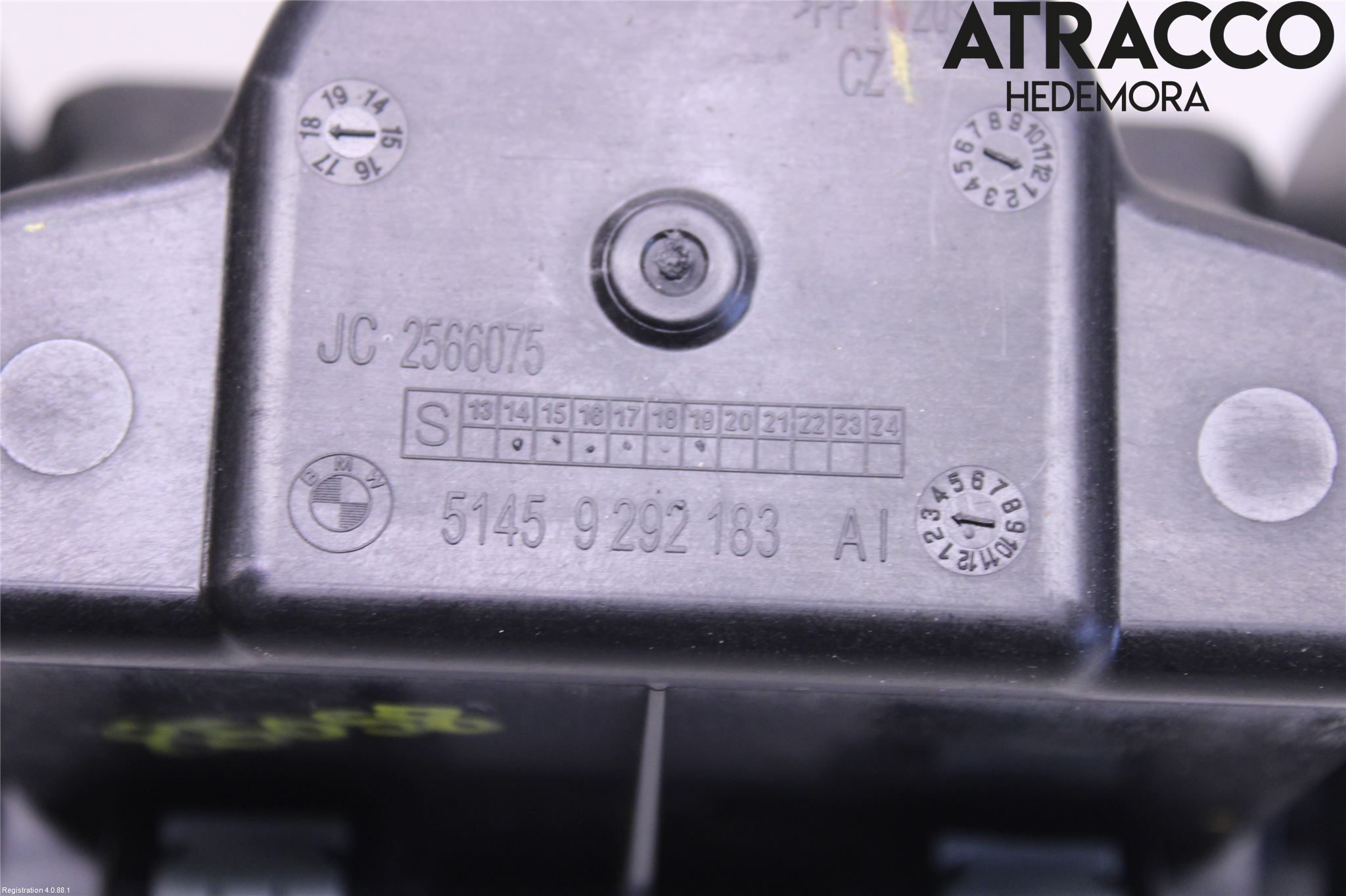 BMW X1 F48 15-22 Instrumentbräda Förvaringsfack
