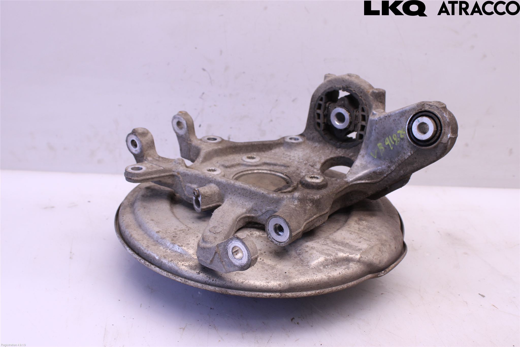 Volvo V60 19- Hjullagerhus-Spindel Vä B