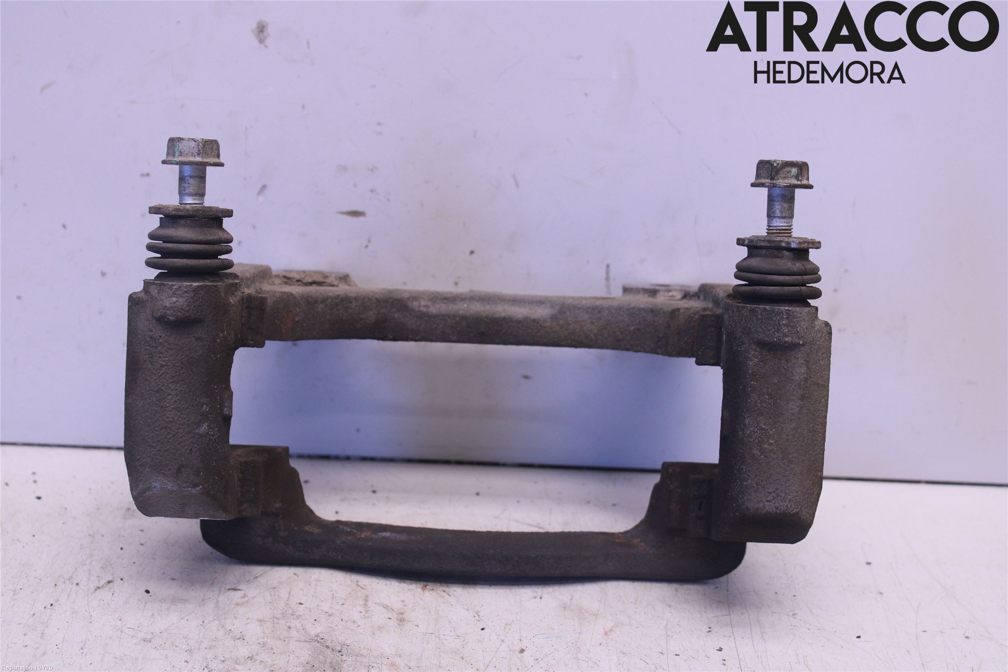 Opel INSIGNIA 17- Bromsokshållare