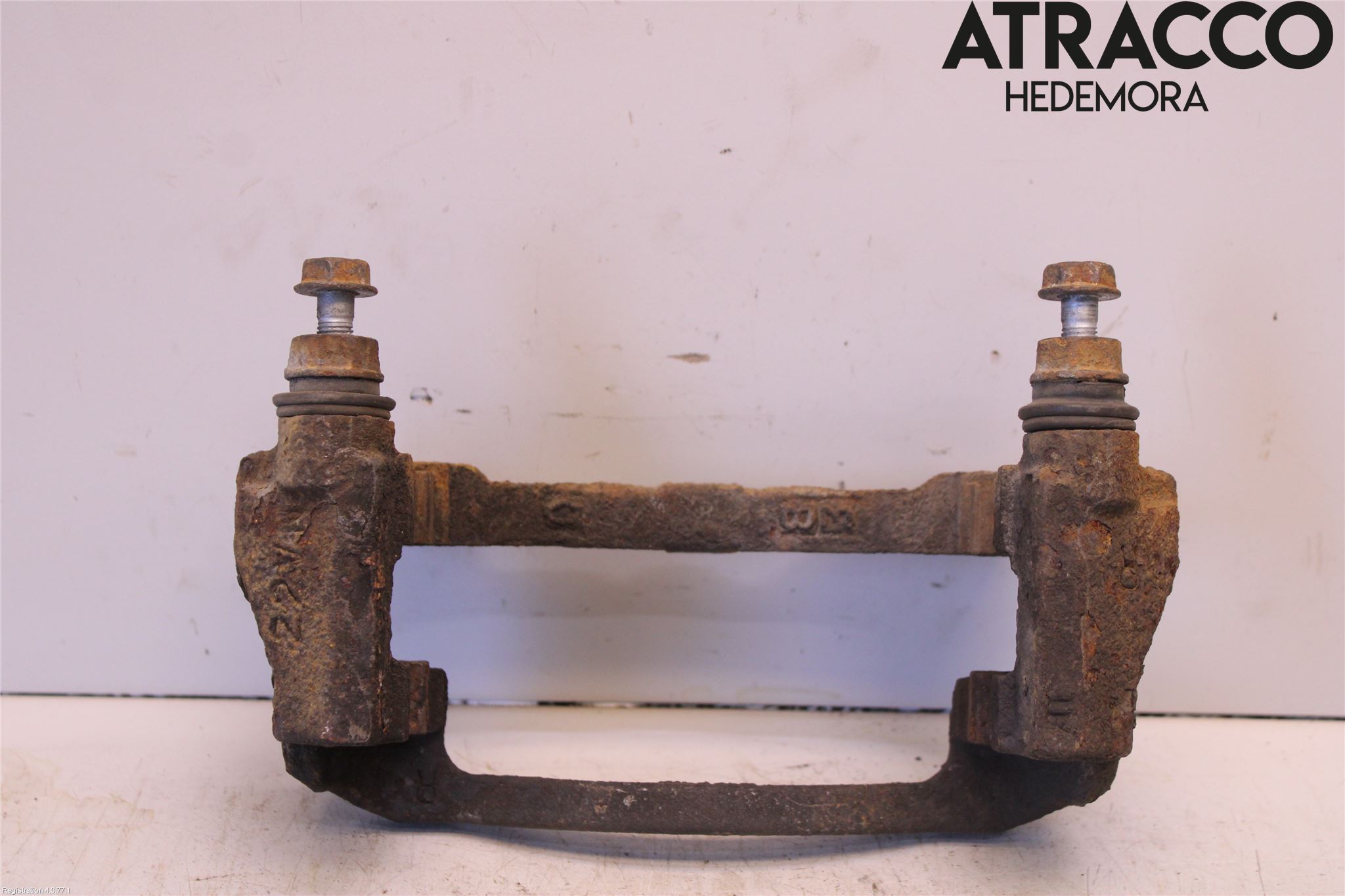 Toyota URBAN CRUISER Bromsokshållare