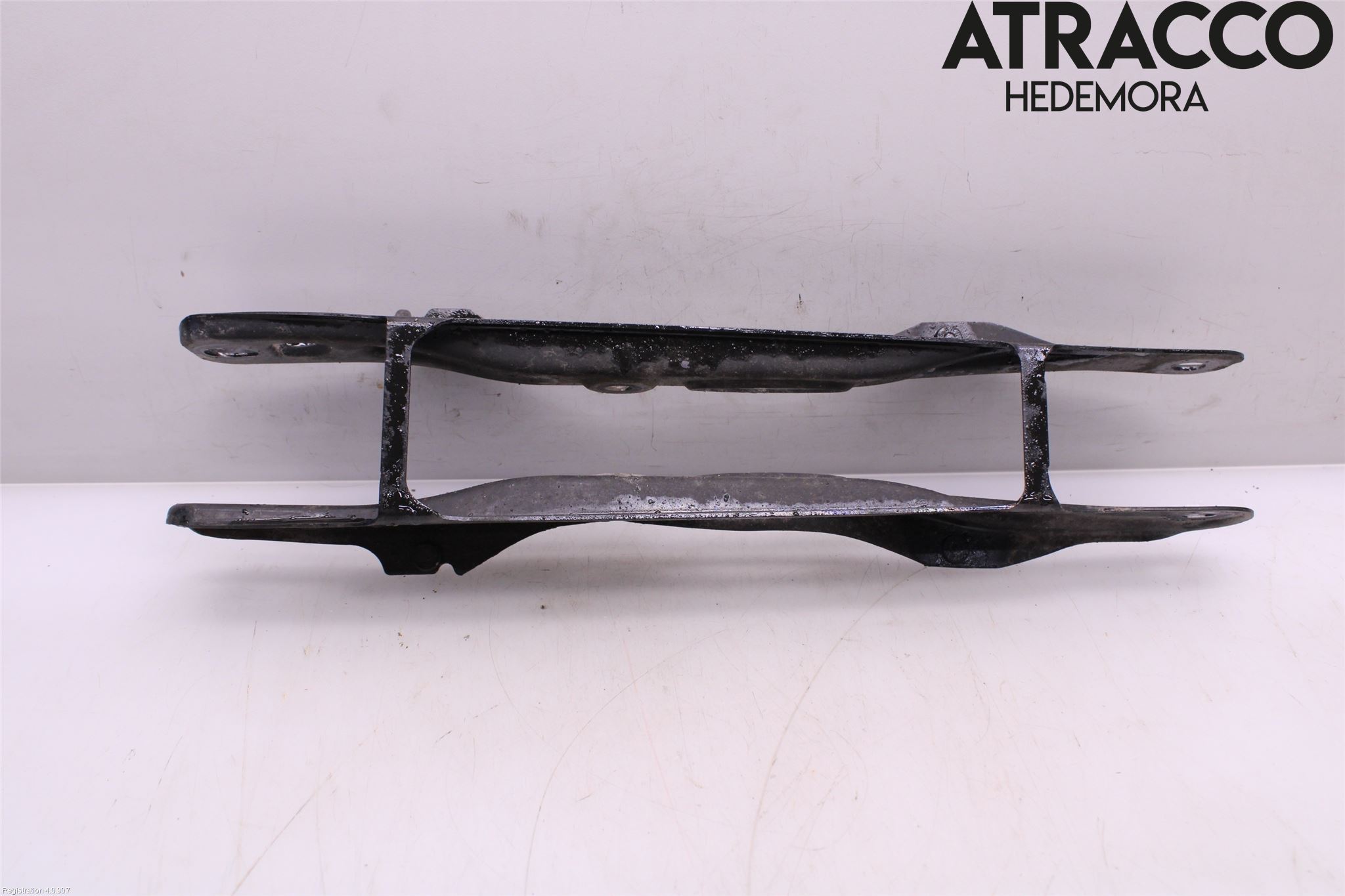 BMW 5 G30/G31/F90 17-23 Bärarm Bak Höger