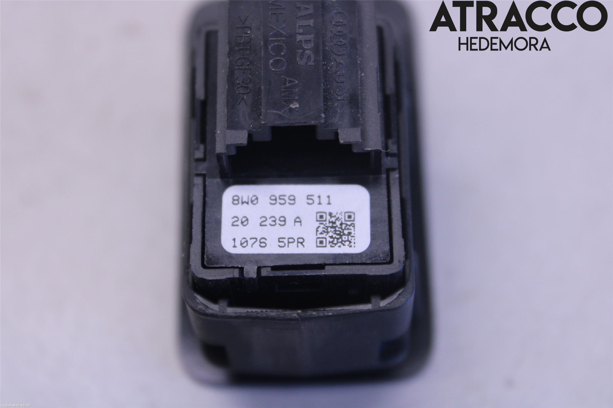 Audi Q3 F3 19- Strömställare Dragkrok