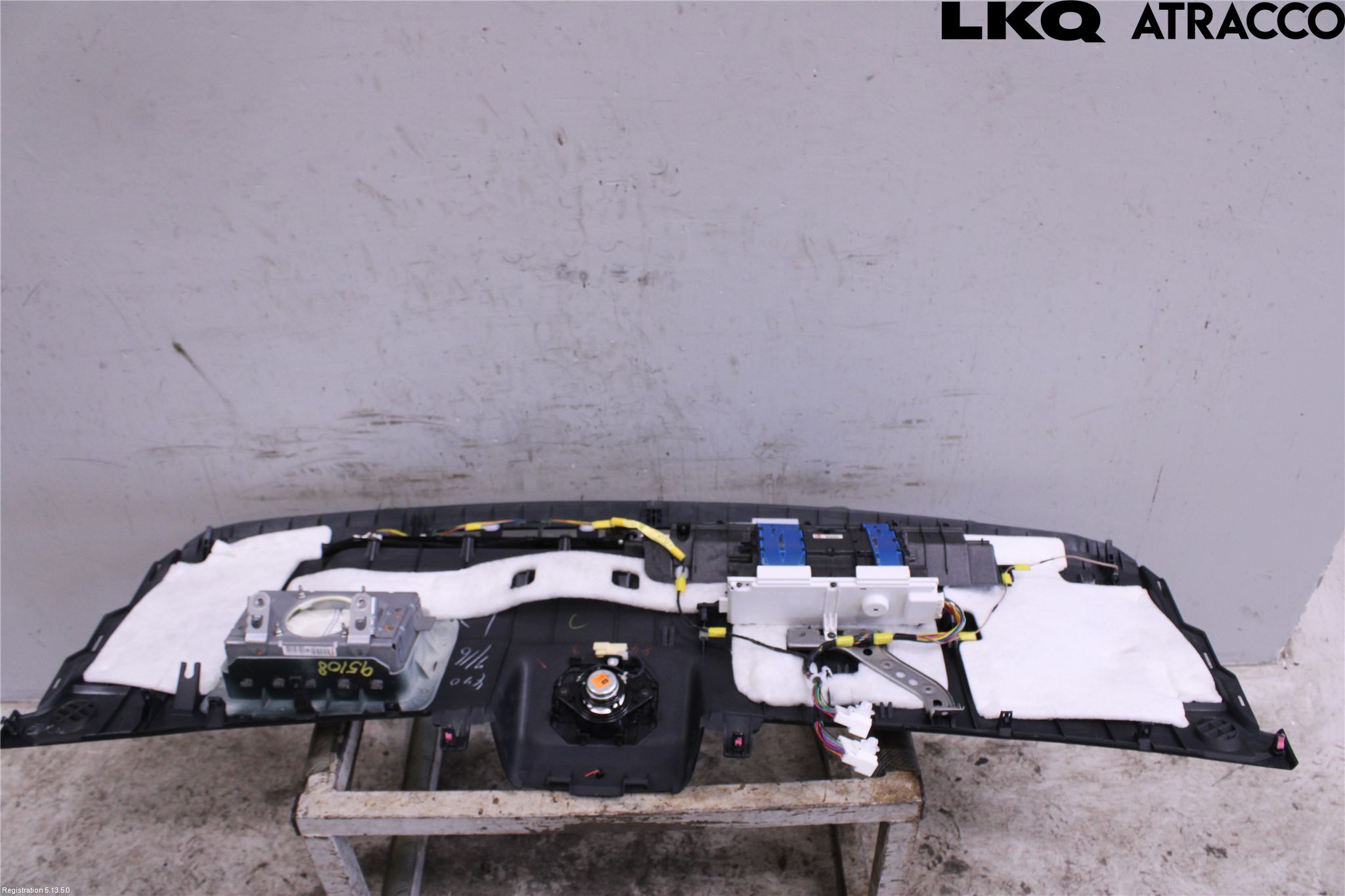Toyota PRIUS NWH20 04-08 Instrumentbräda