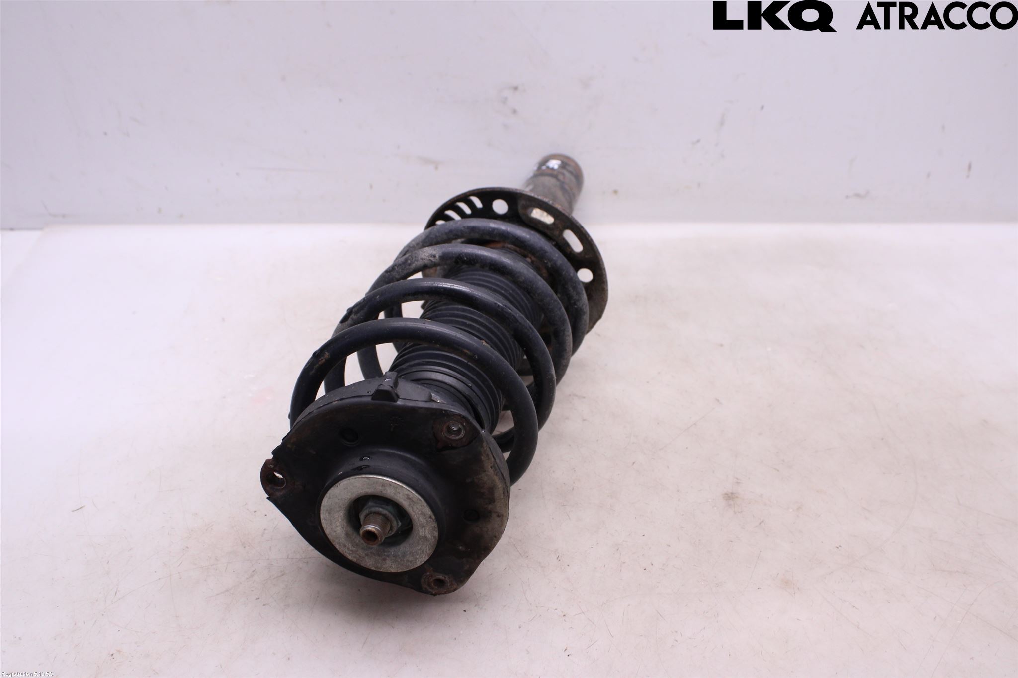 Volkswagen VW PASSAT 11-14 Fjäderben Fram Höger