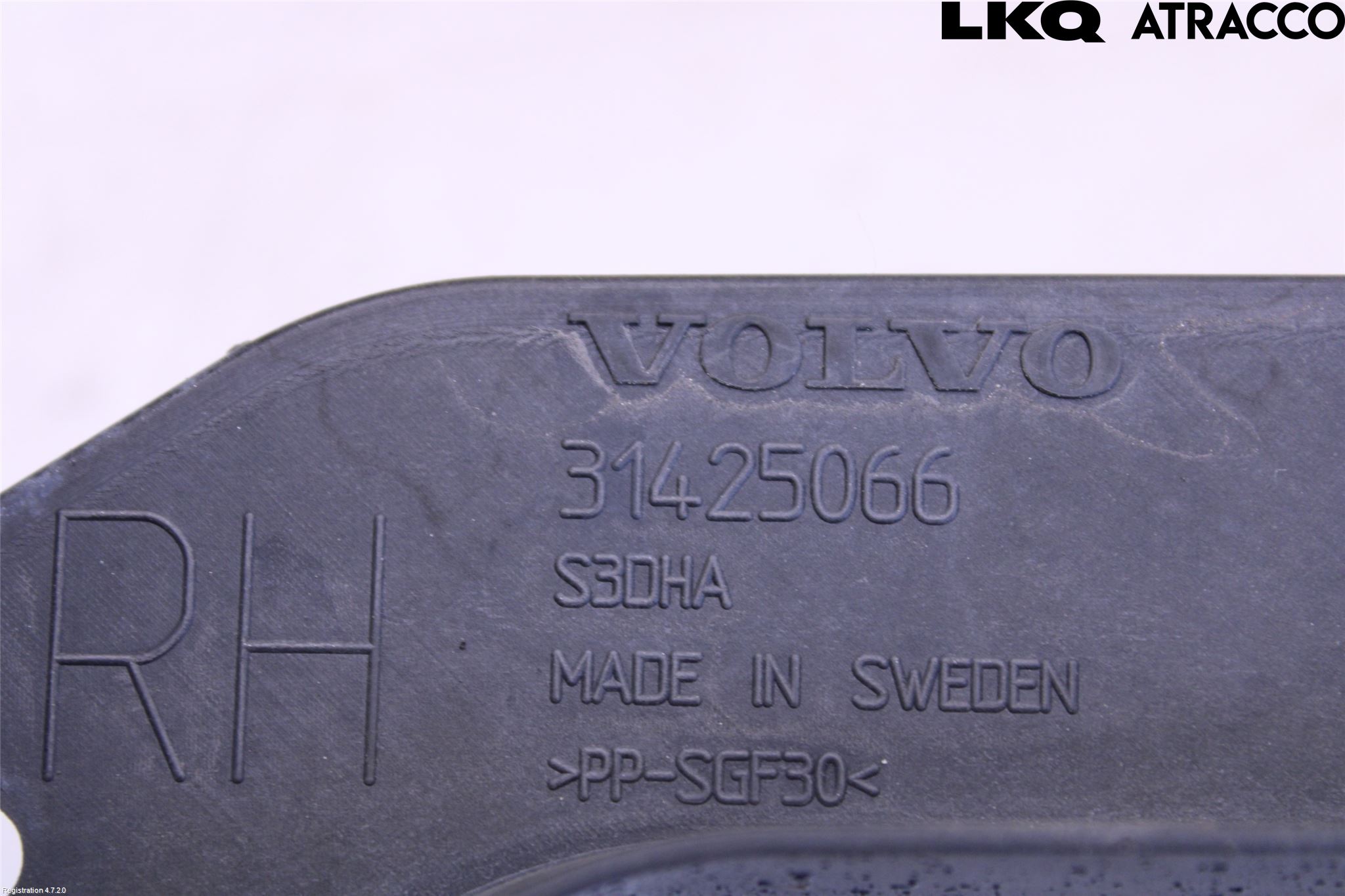 Volvo V90 17->> Stötfångarfäste Bak Hö