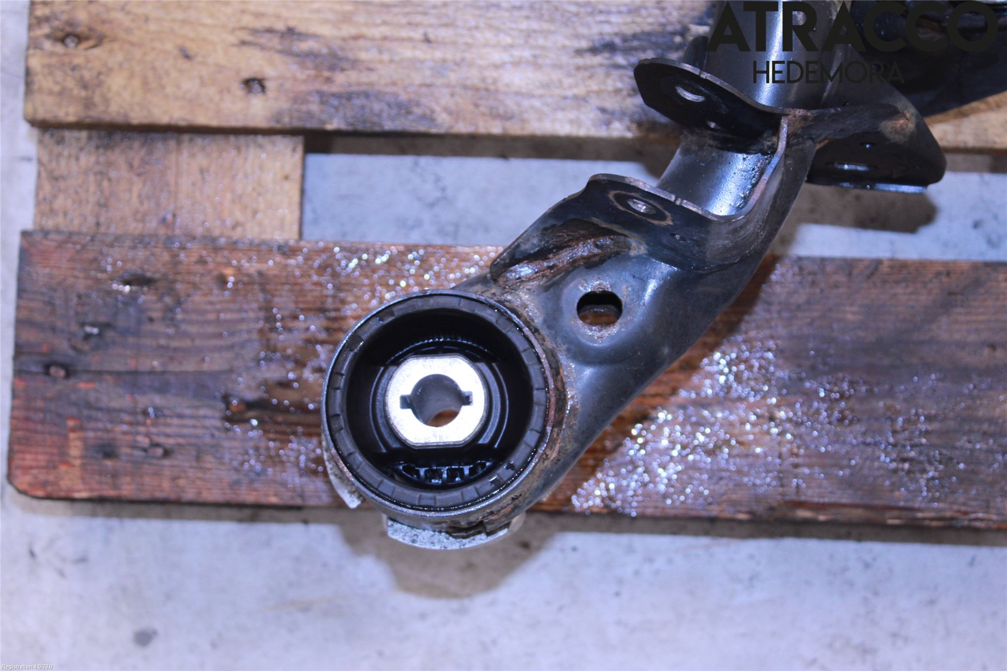 Audi A4/S4 B9 16-19 Bakaxelbalk