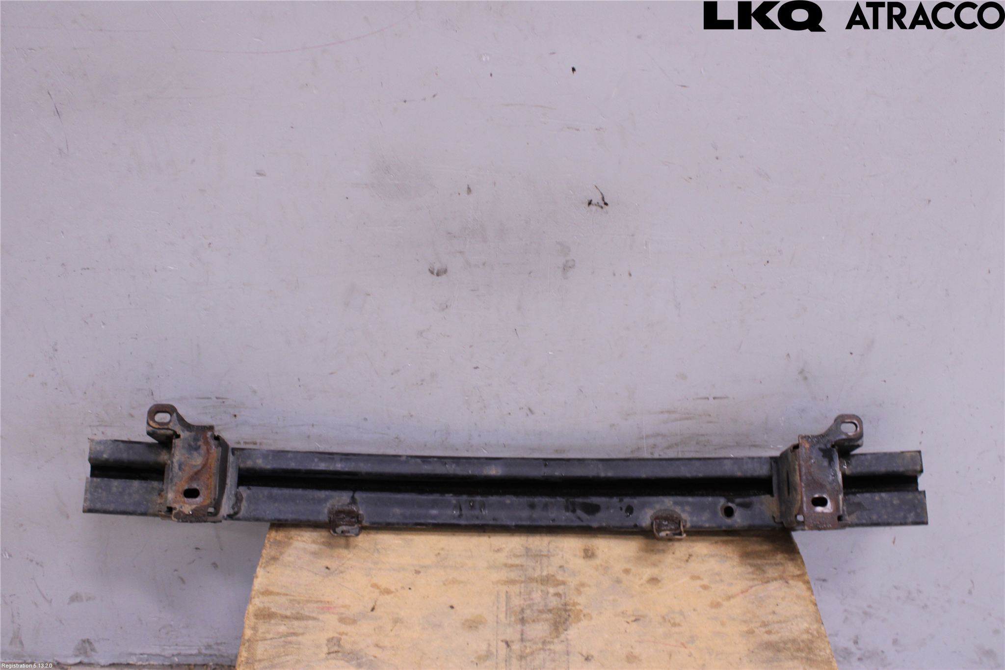 Nissan NAVARA 05-16 Stötfångarbalk Fram