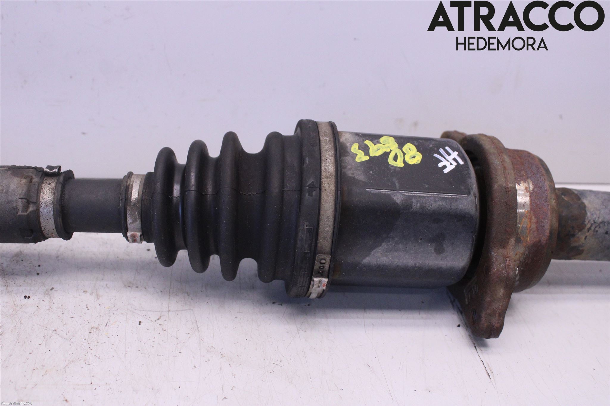 Toyota AVENSIS 03-06 Drivaxel Fram Höger
