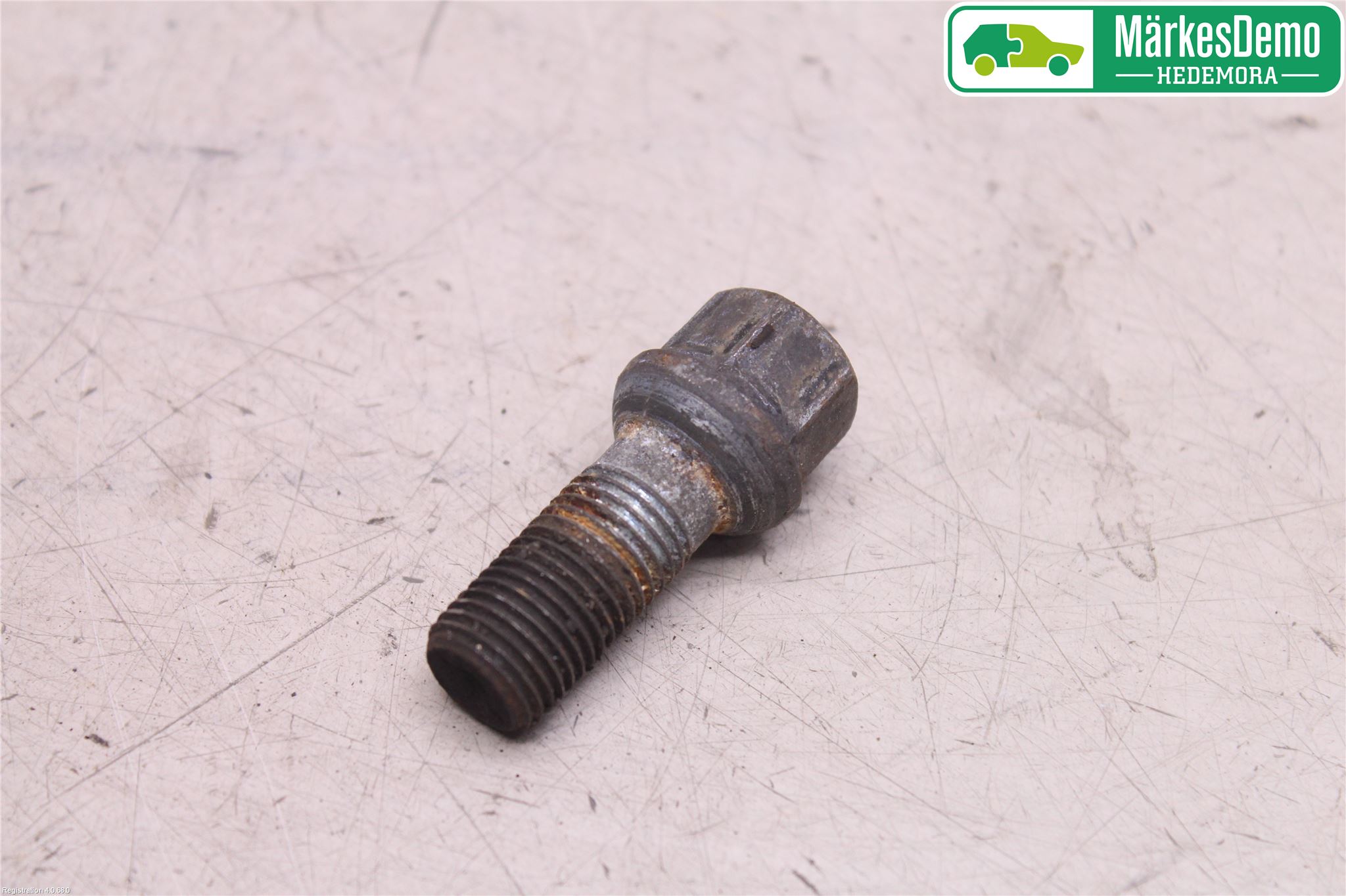 Audi A6/S6     05-11 Hjulmutter-Bult-Sats