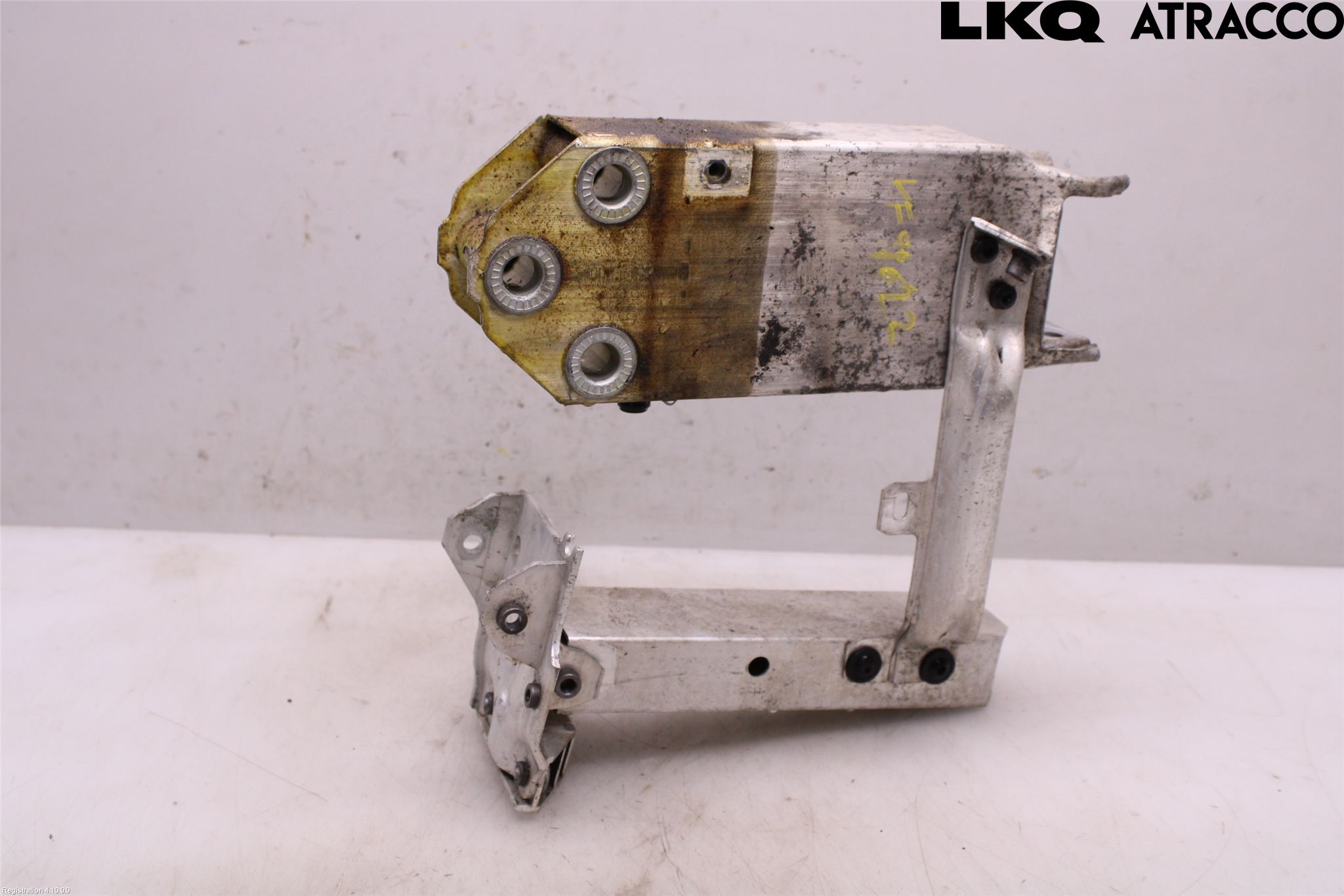 BMW 5 F10/F11/F18 09-17 Stötfångarbärjärn Fram