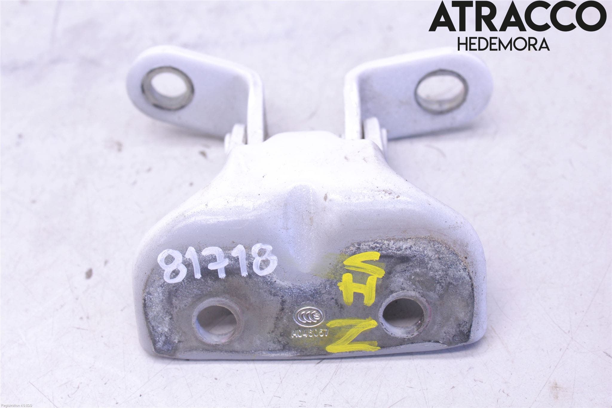 Hyundai i40 16-18 Dörrgångjärn