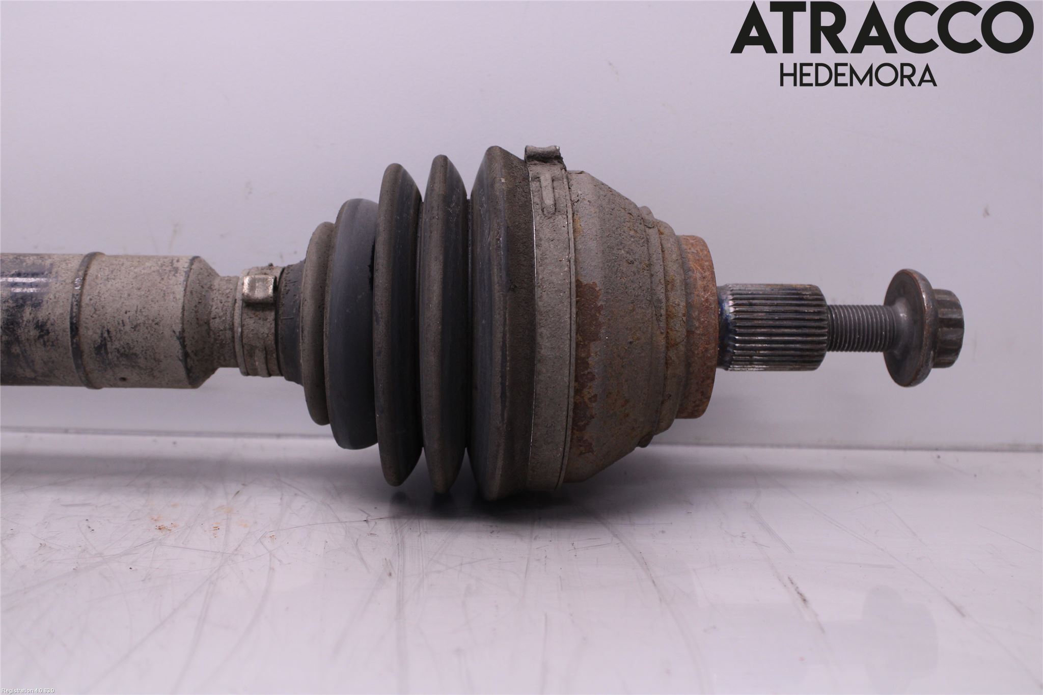 Skoda SUPERB 09-15 Drivaxel Fram Höger